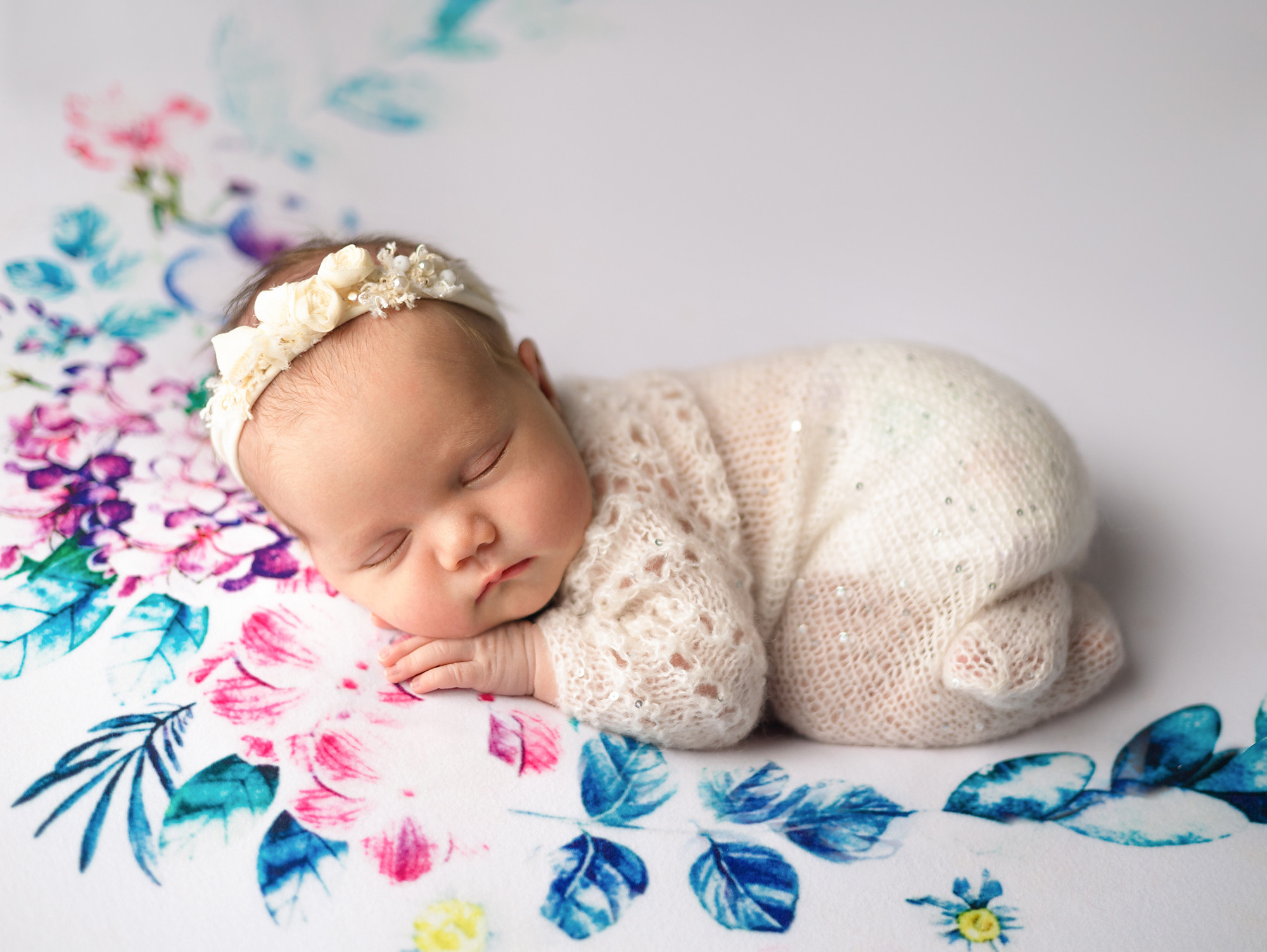 Newborn. Фотограф новорождённых в Казани Нейля Гильмутдинова ньюборн