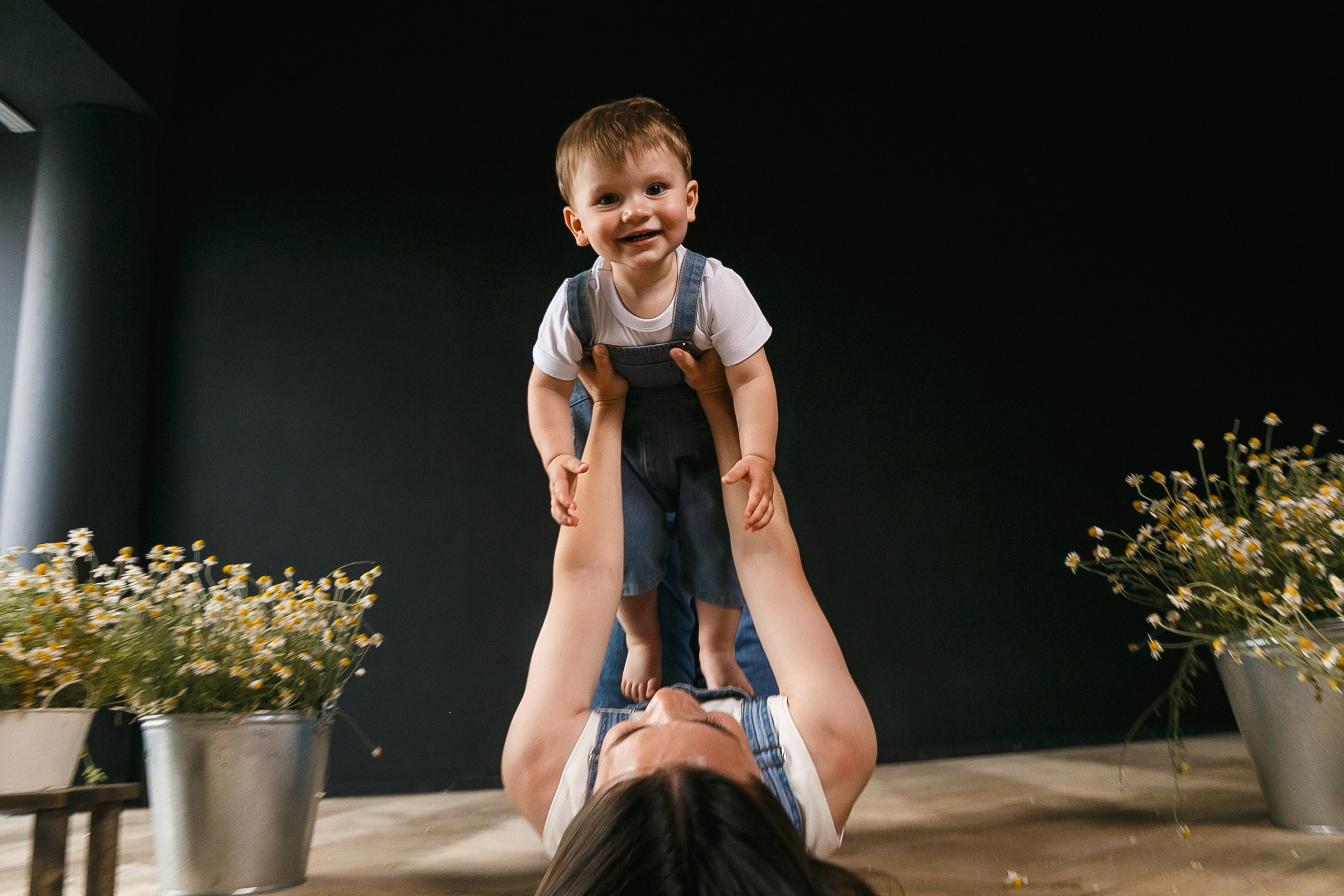 Тройняшки в ромашках. Событийный фотограф Максим Бескоровайновнов