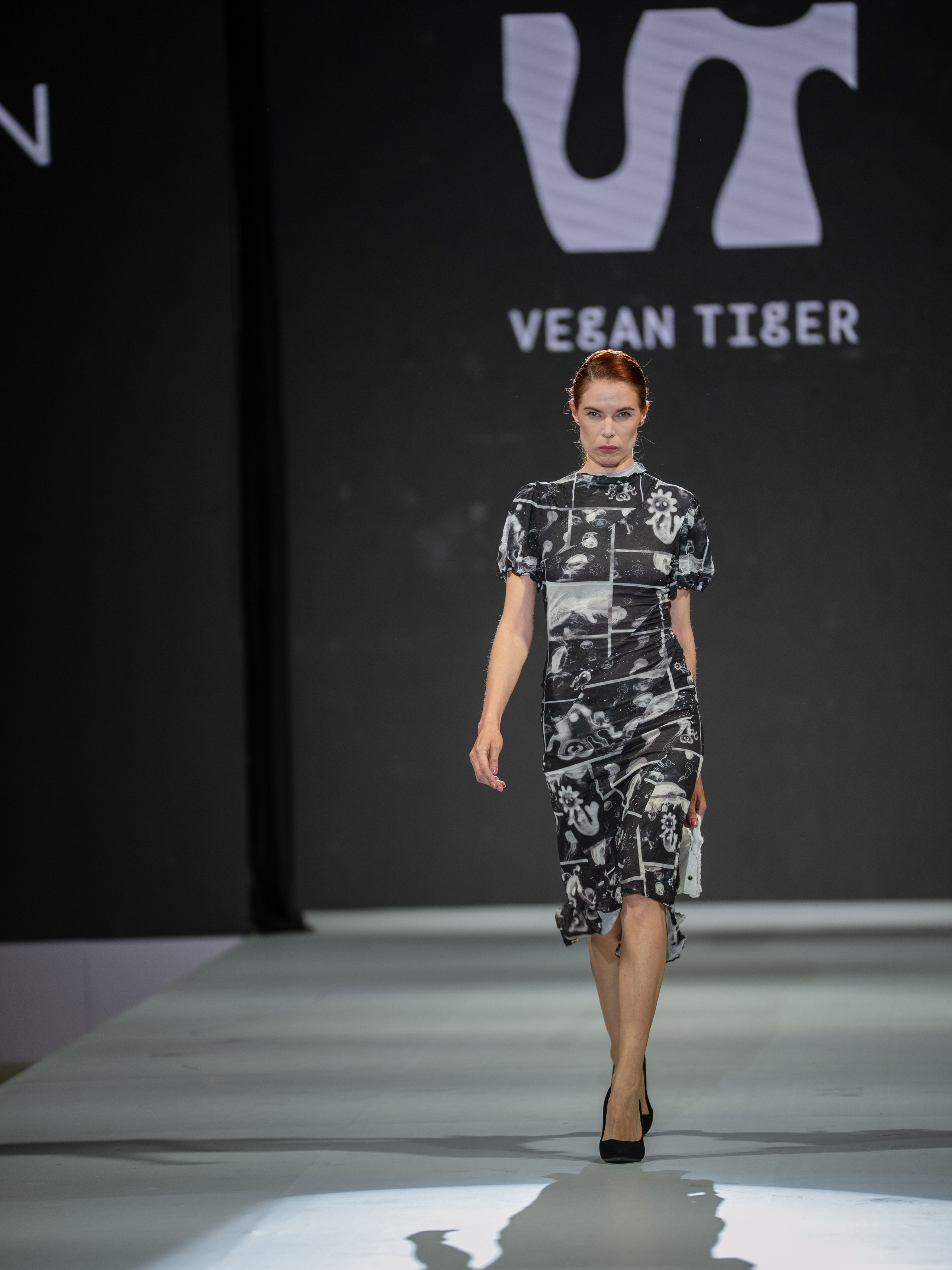 EURASIAN FASHION WEEK Vegan Tiger. Сайт Алматинского НЮ АРТ, будуар и фэшн фотографа Дениса Карпенко