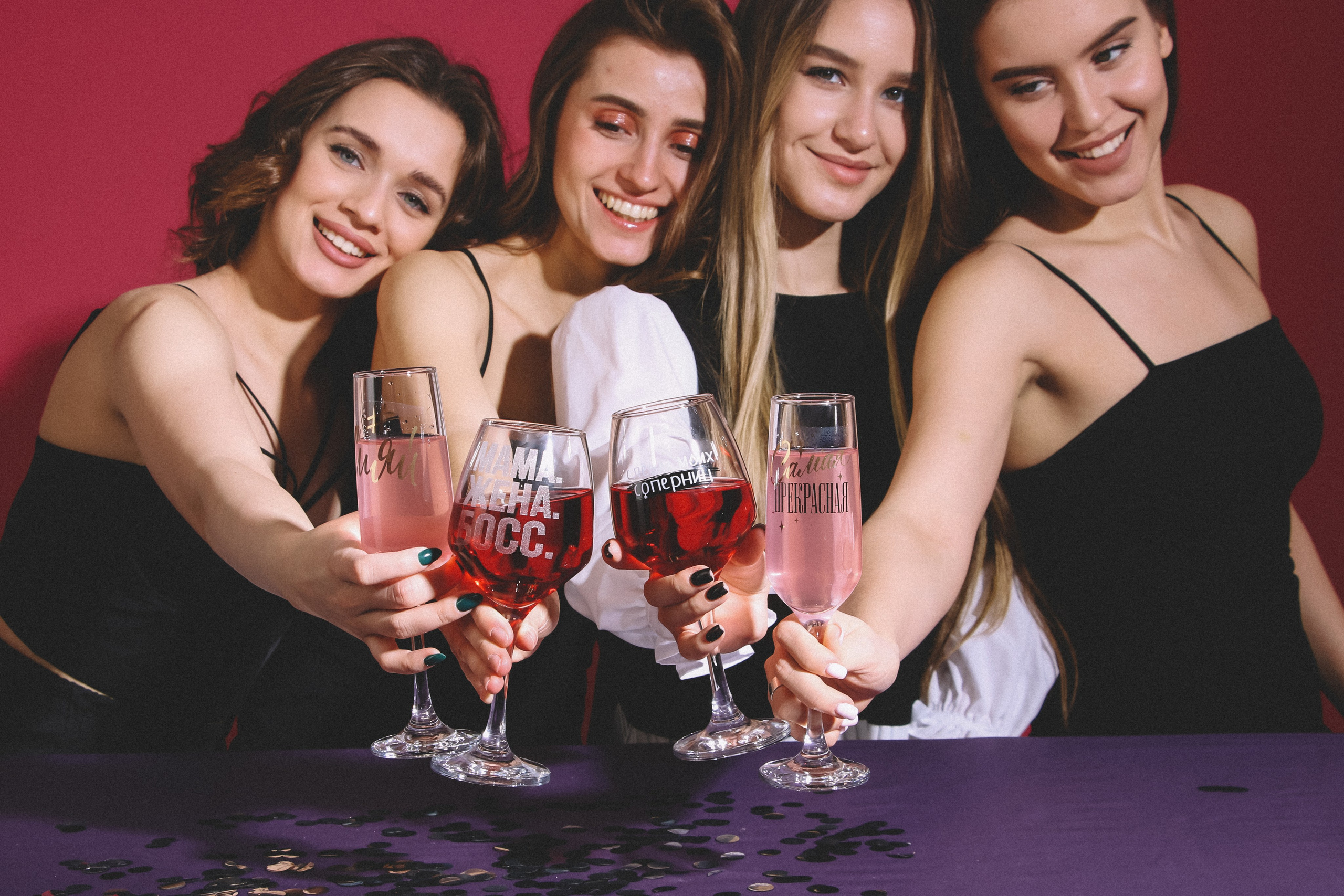 Разработки 8 марта. Фотограф для различных событий, проектов, маркетплейсов, сайтов и мероприятий в Екатеринбурге