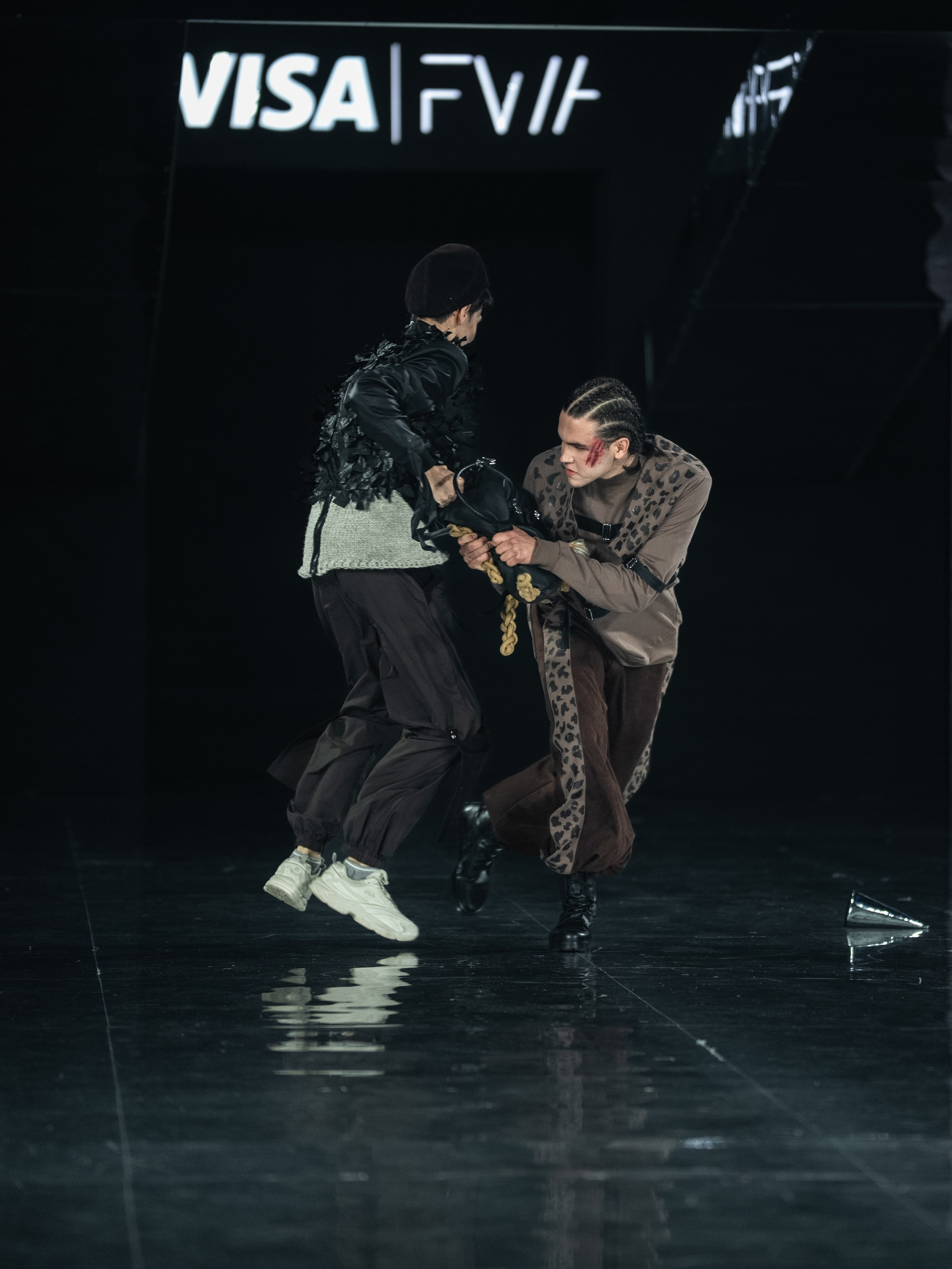 Visa Fashion Week Almaty Pre-Fall 2026 GAZHAIYIP. Сайт Алматинского НЮ АРТ, будуар и фэшн фотографа Дениса Карпенко