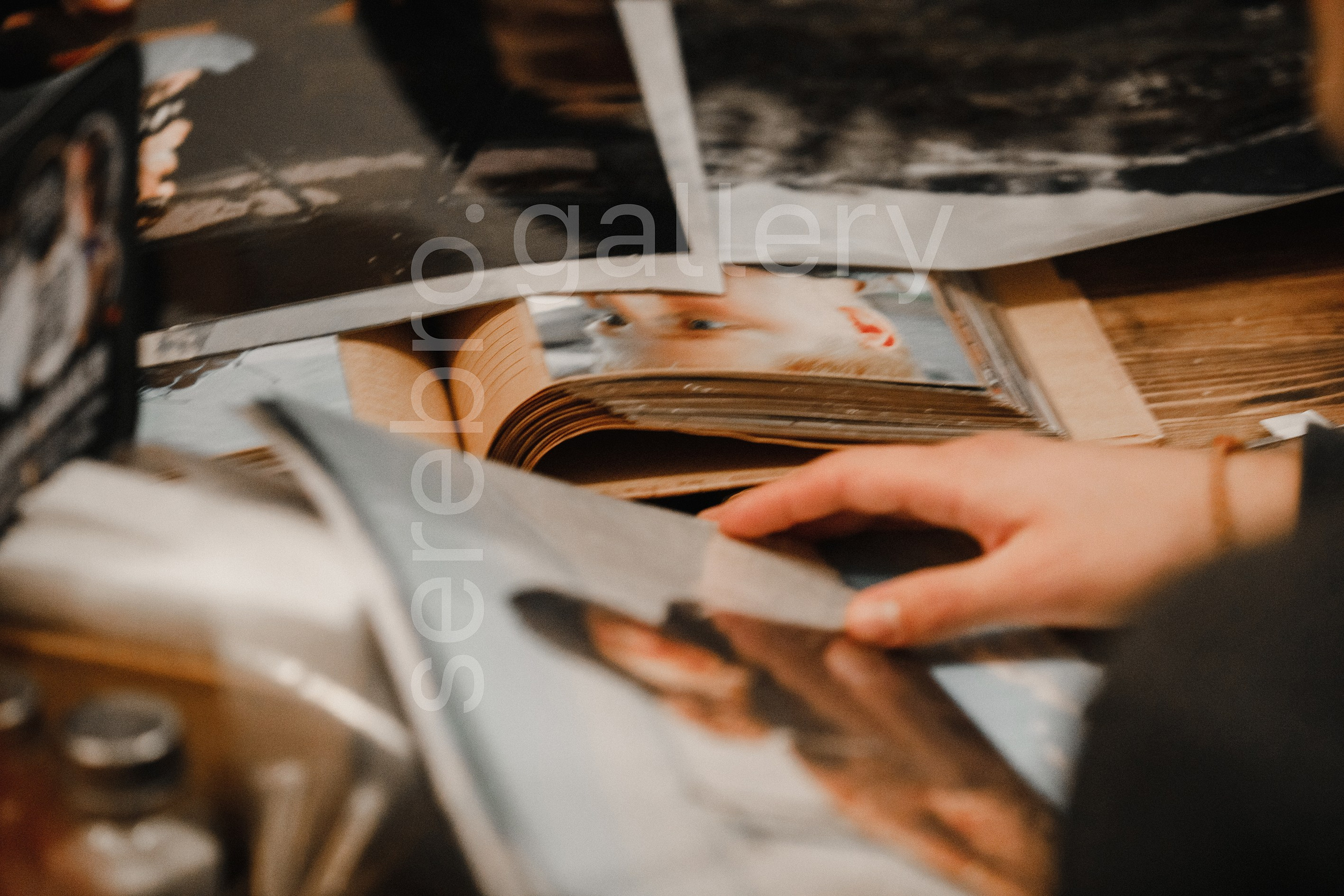 09.10.2022 // Альбомная встреча. Фотовыставки serebro.gallery, в которых автором можешь стать ты! | Москва