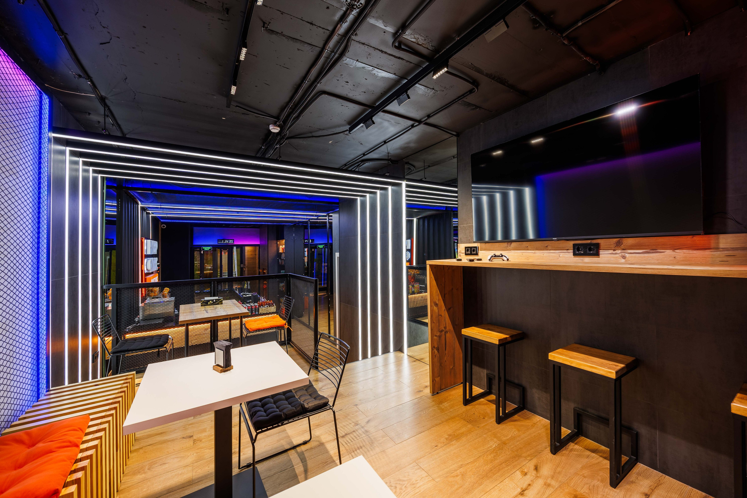 RIVER FITNESS BOUTIQUE