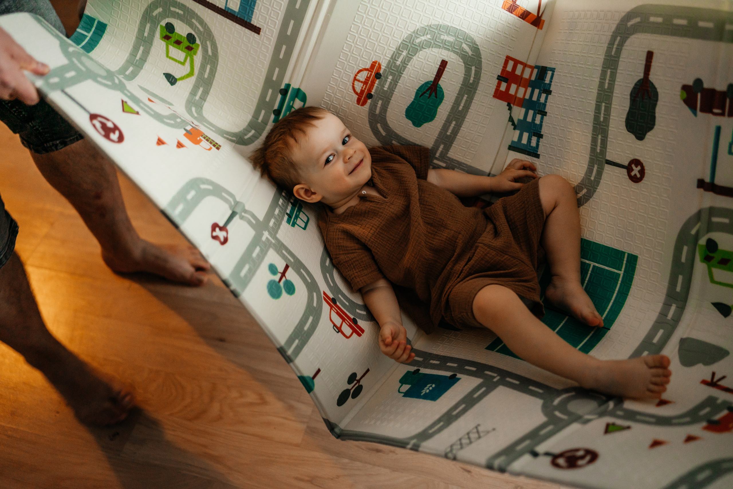 Украшаем ёлочку. Малыш Костя. Семейный фотограф в Москве Ирина Жур