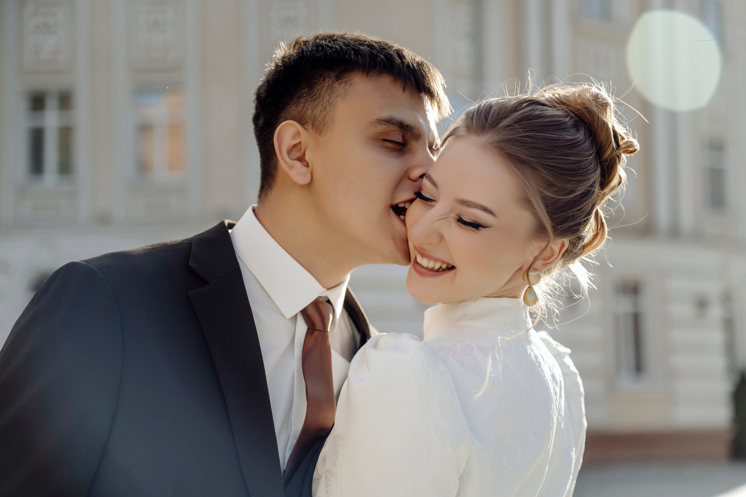 Влюбленные Даниил и Дайана (улица и фотостудия). Свадебный и семейный фотограф Любовь Исланова