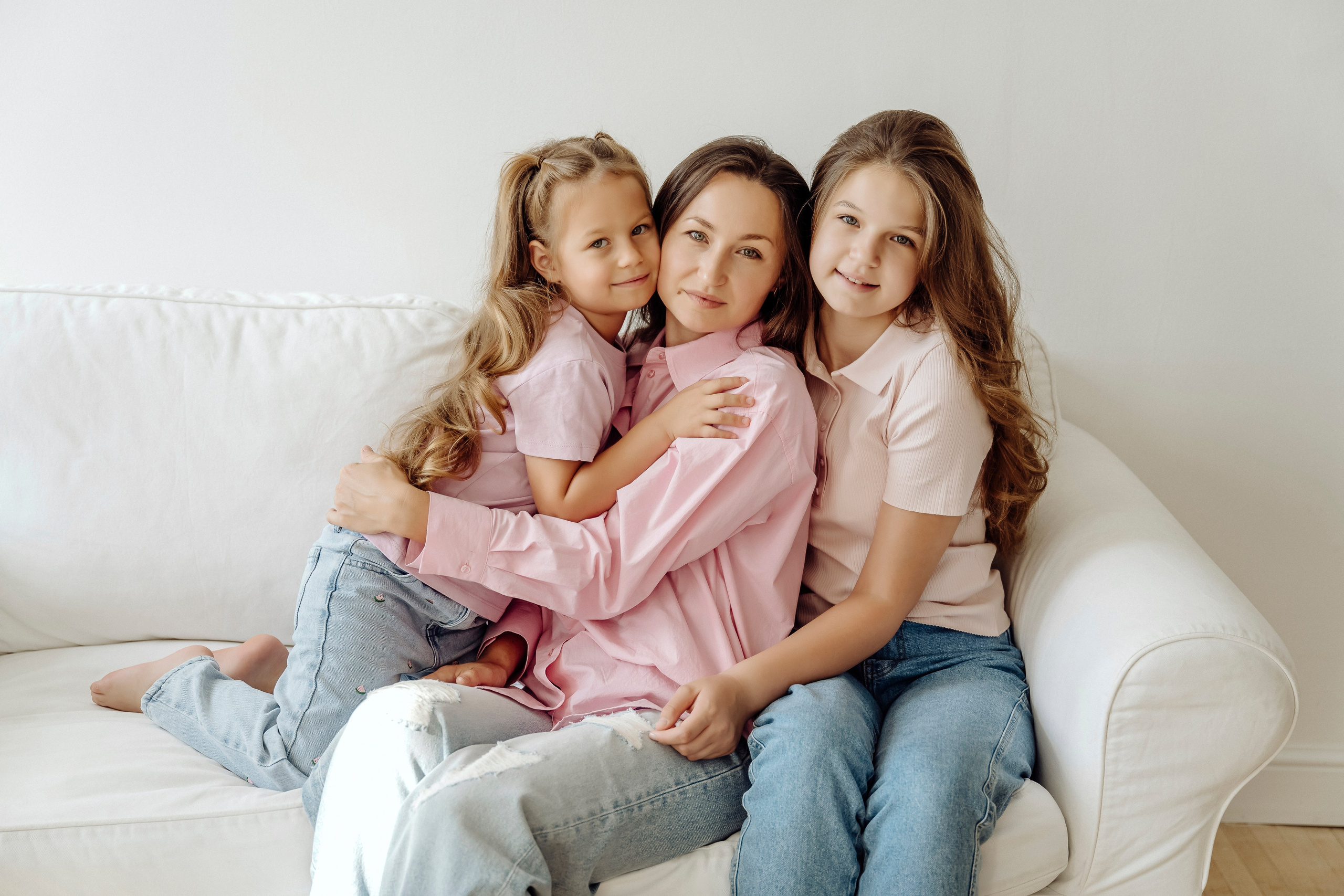 Фотосессия мама с дочками. Свадебный и семейный фотограф Любовь Исланова