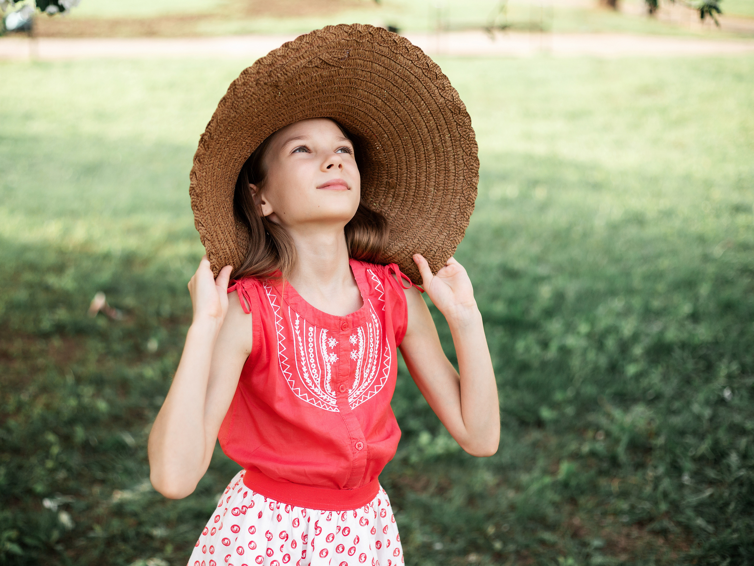 Майские яблони. Фотограф Пермь. Свадьбы. Семья и дети, школа, д. сад. Фотокниги