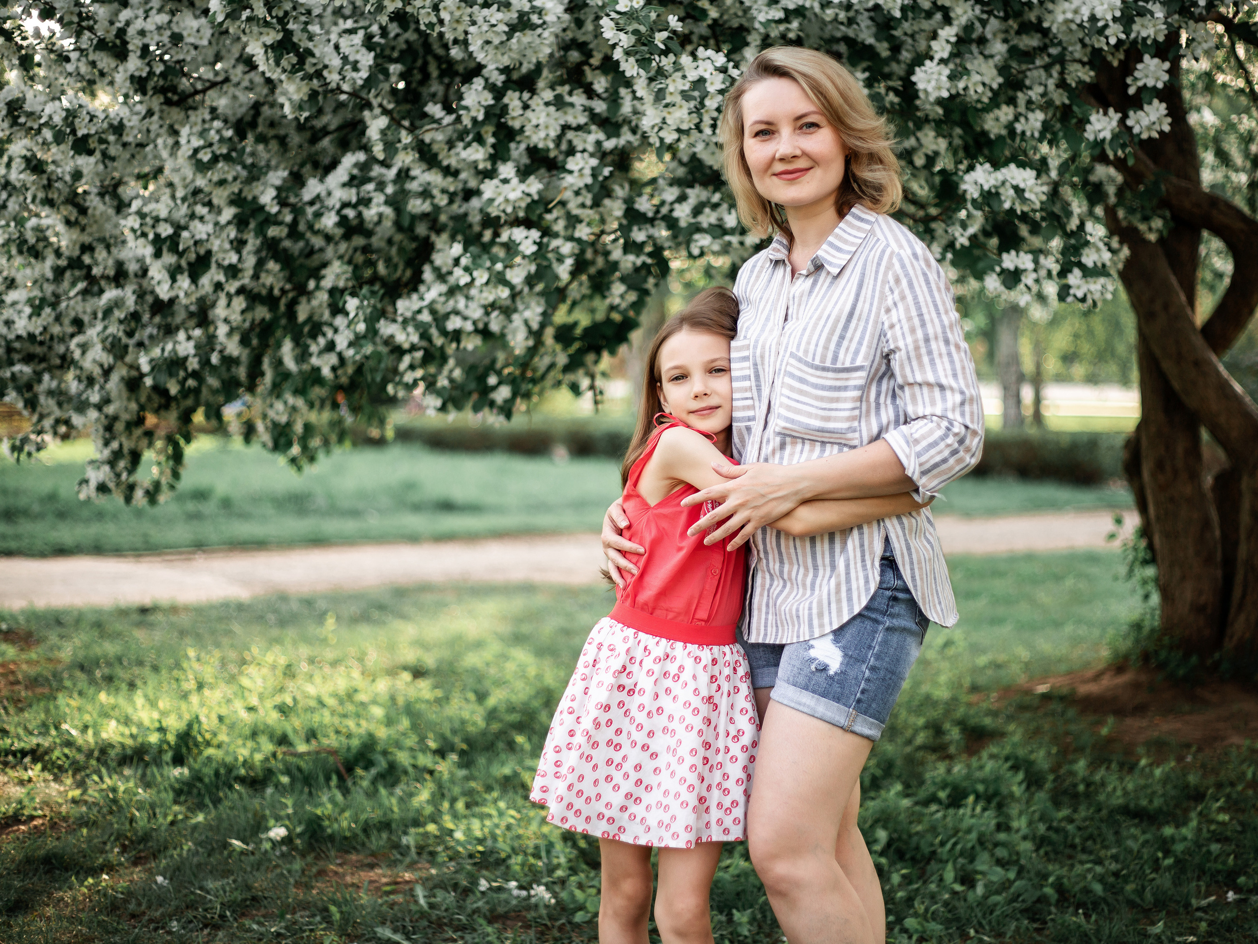 мама и дочка фото в яблонях пермь