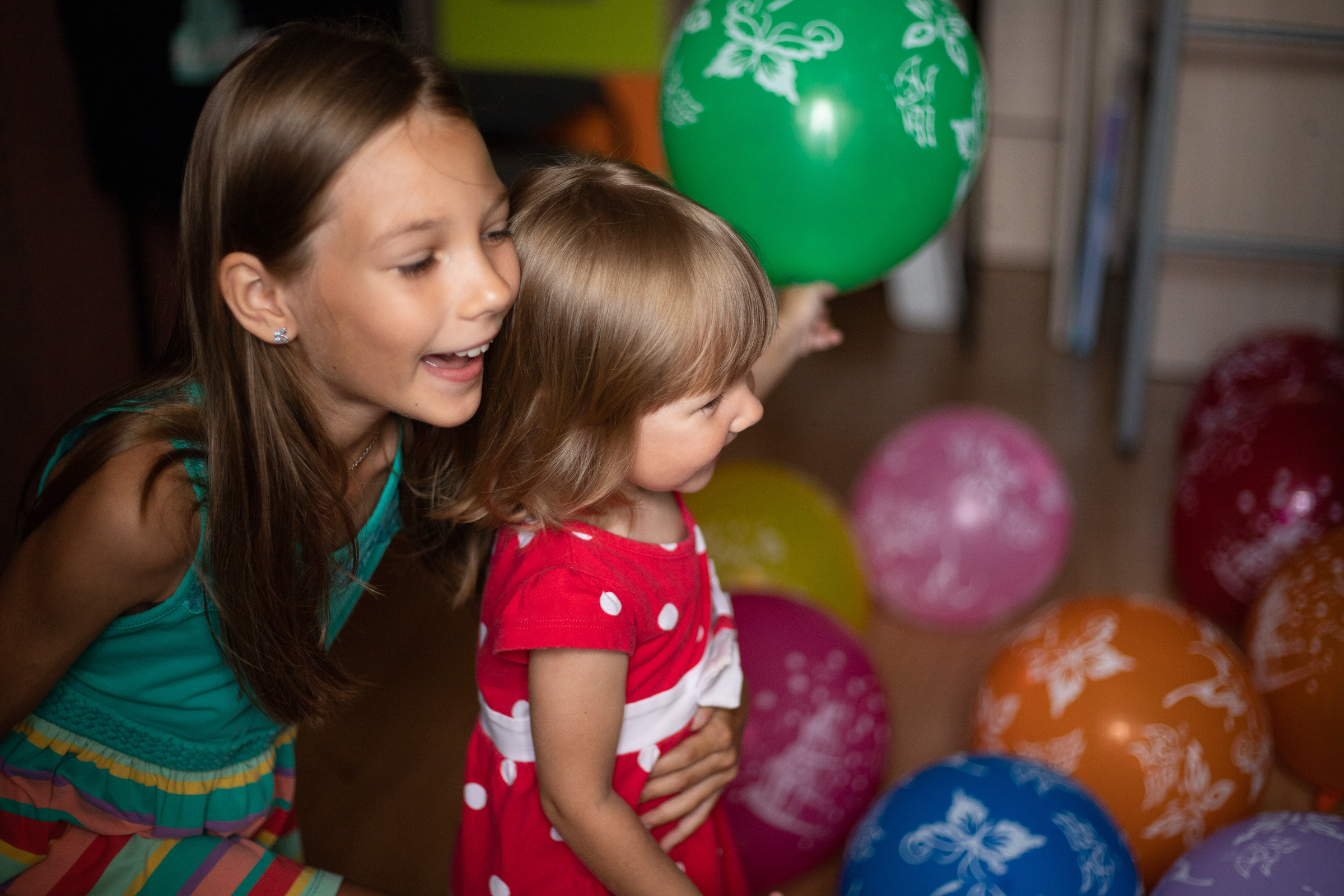 Мои дочки. Могут быть фото без обработки (исходники). Фотограф Пермь. Свадьбы. Семья и дети, школа, д. сад. Фотокниги