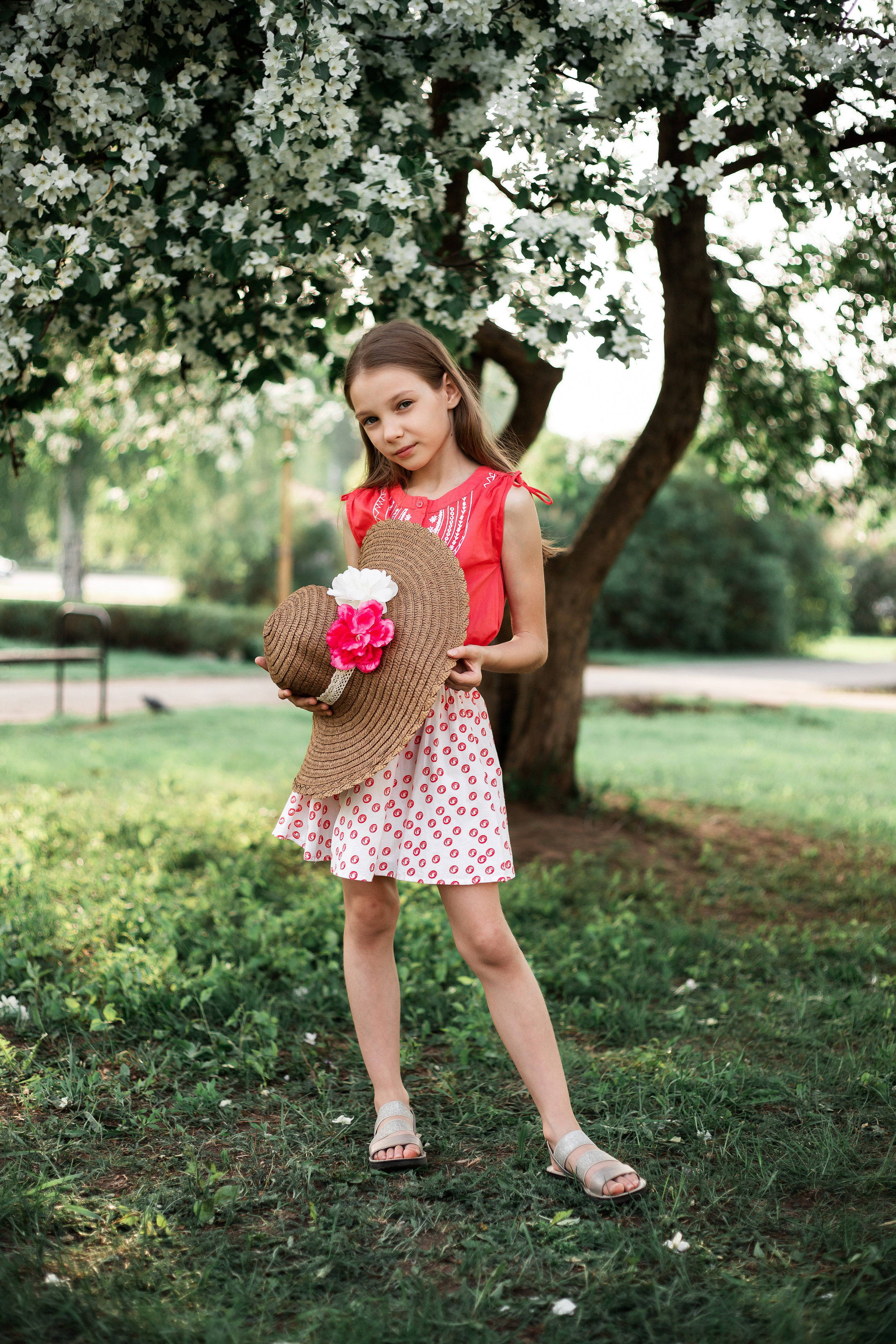 Майские яблони. Фотограф Пермь. Свадьбы. Семья и дети, школа, д. сад. Фотокниги