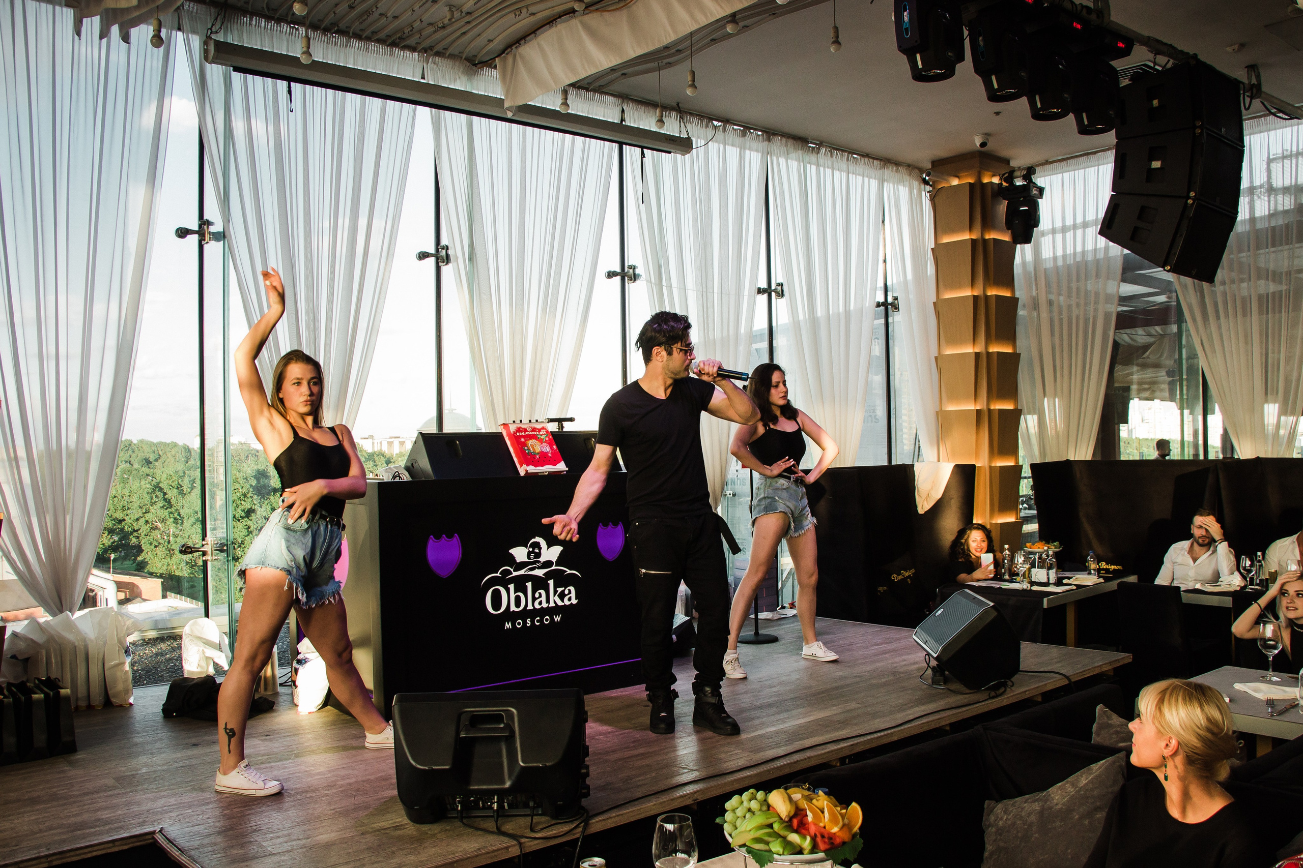 День премьер в ресторане OBLAKA Moscow. Фотограф в спб Александр Потапов