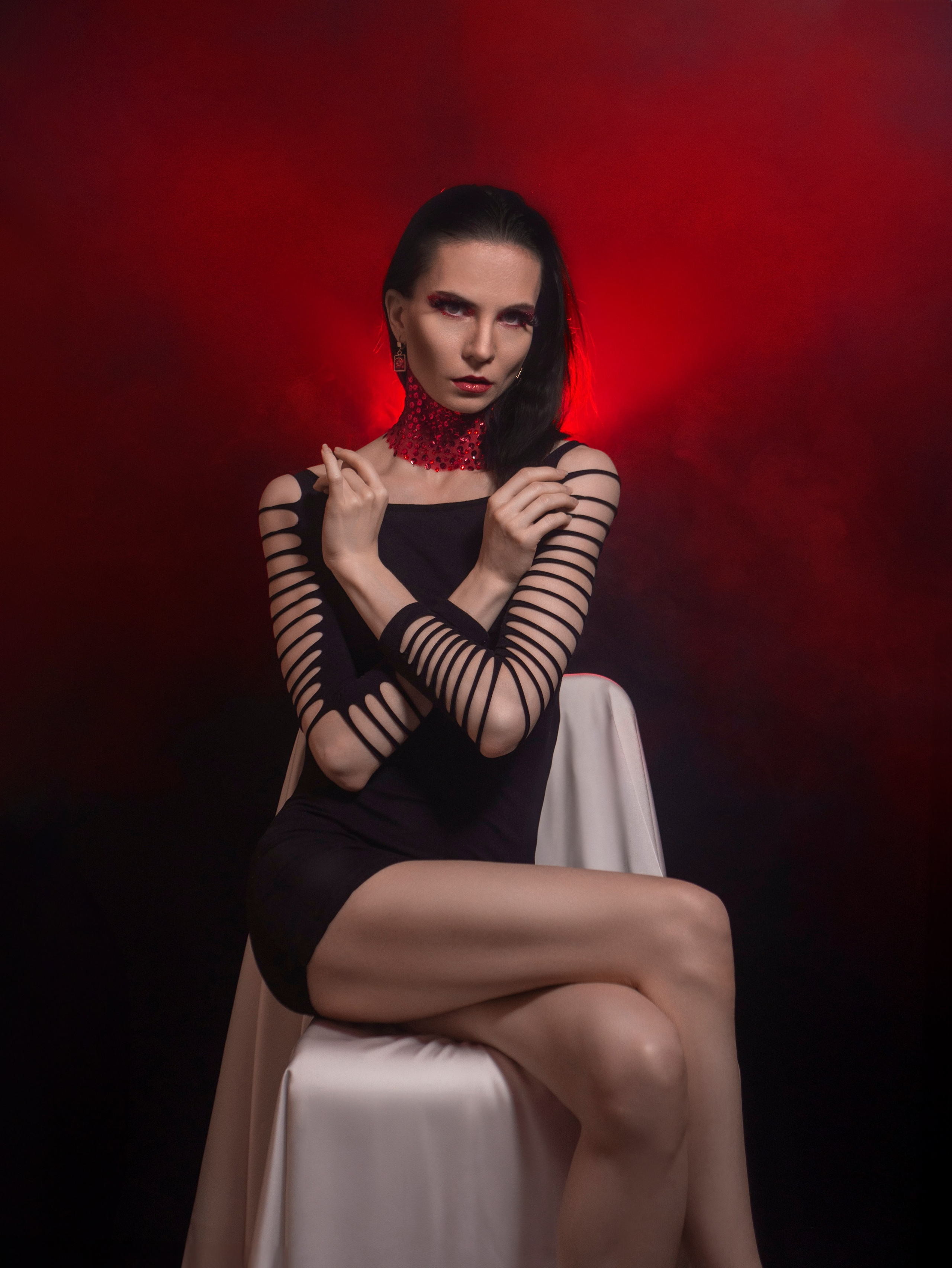 Красный грим. Арт фотограф, женский фотограф Москва