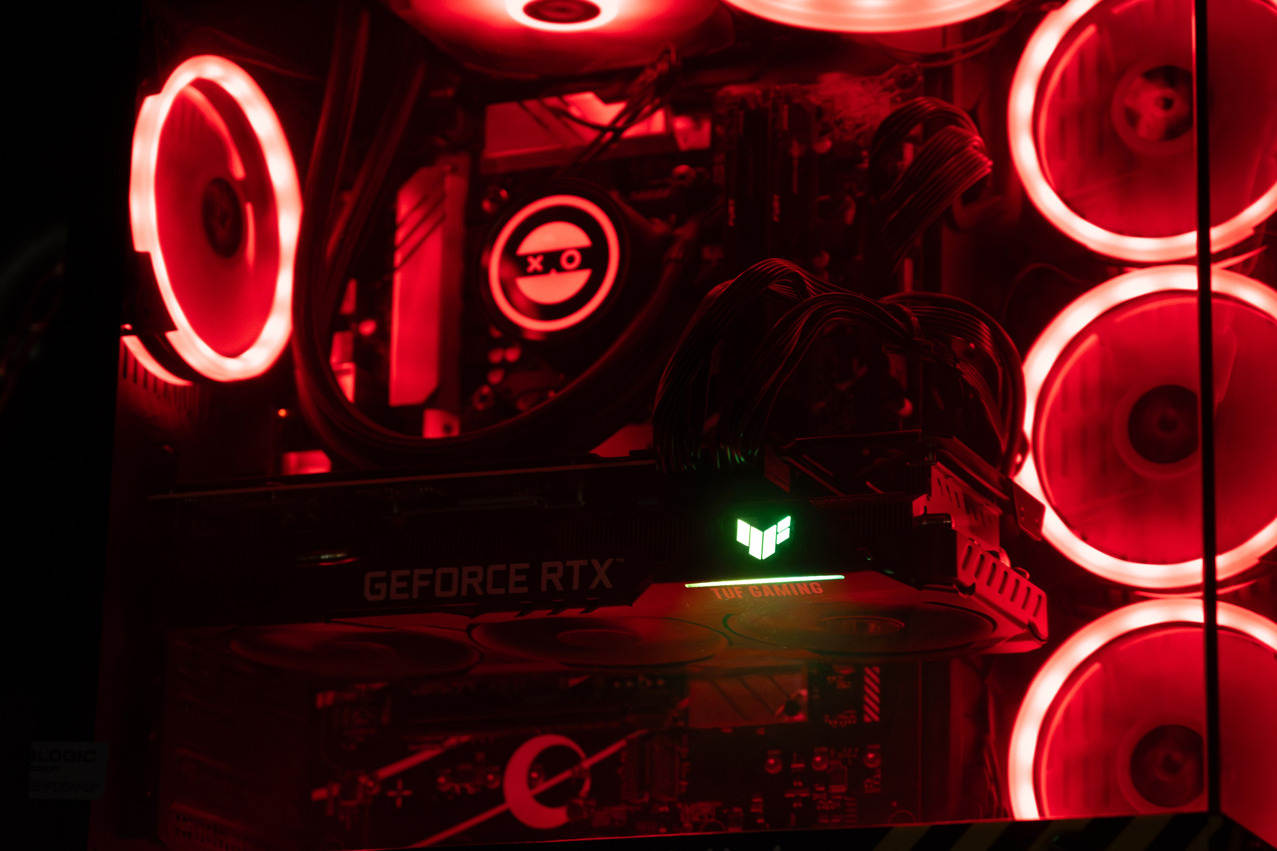 Репортаж в киберспортивном клубе Kolizeum. Фотограф мероприятий в Москве