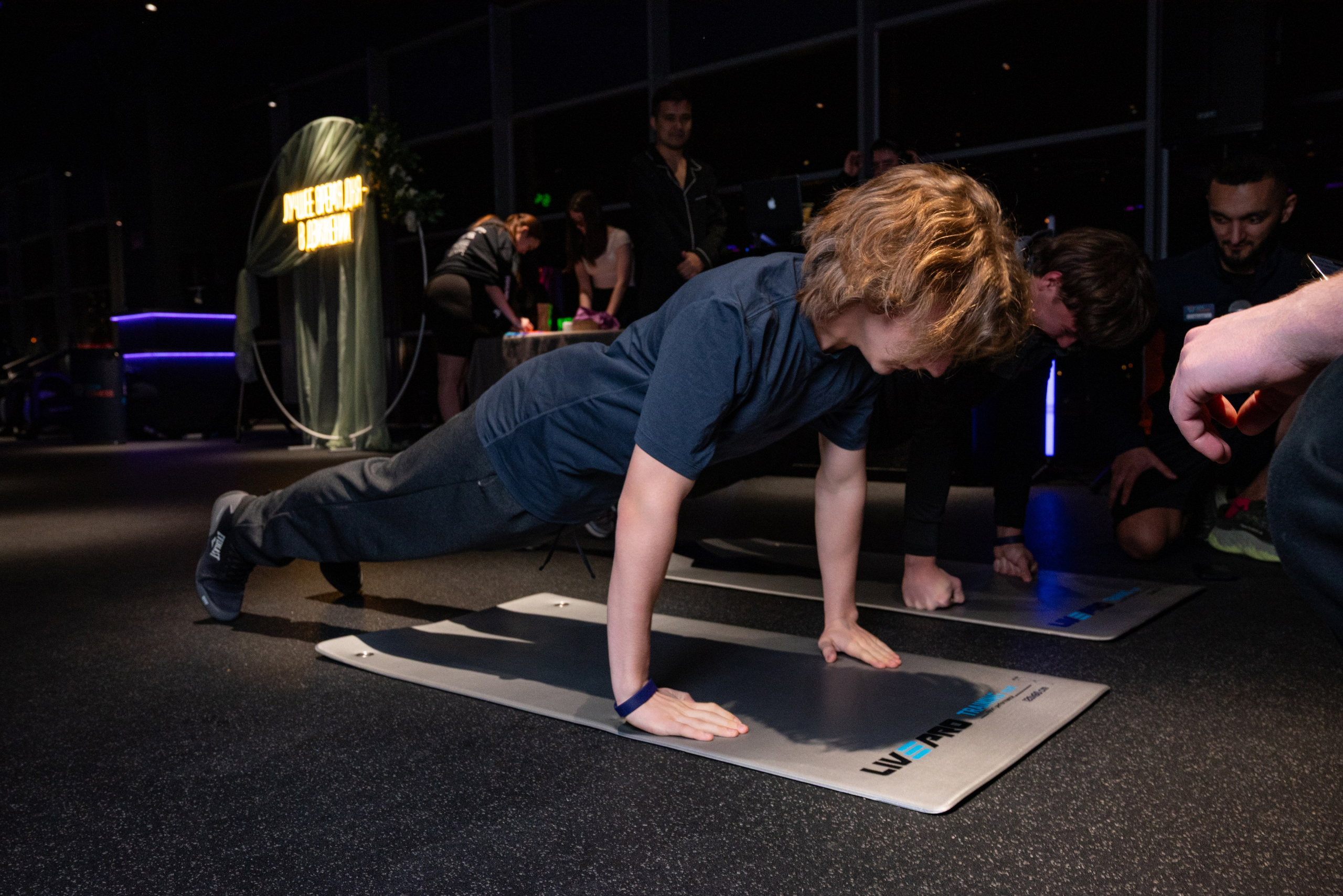 День рождения фитнес клуба DDX. Фотограф мероприятий в Москве