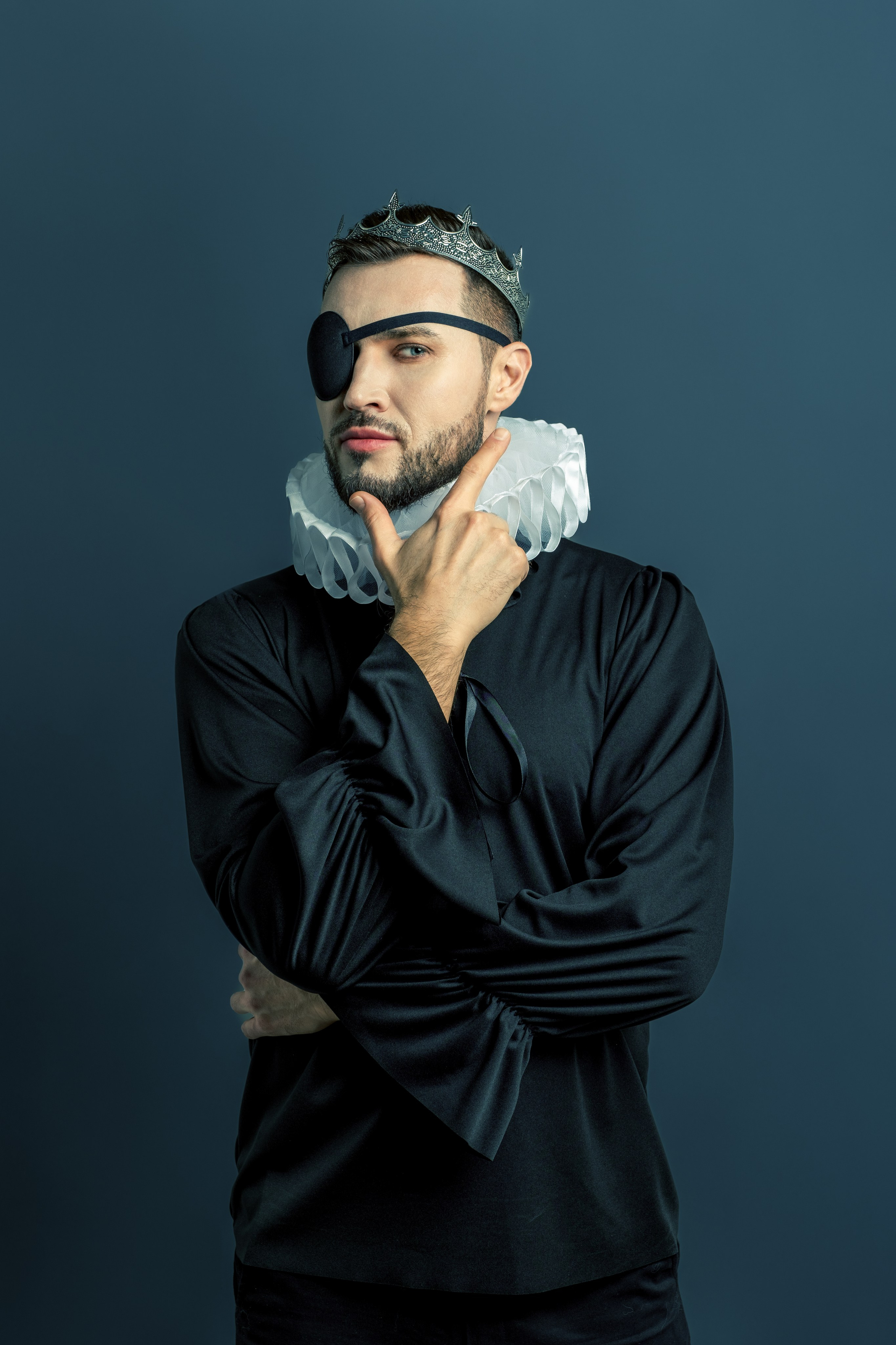 Арт-фотосессия в Москве под ключ. Портретный фотограф в Москве Артем Венглинский