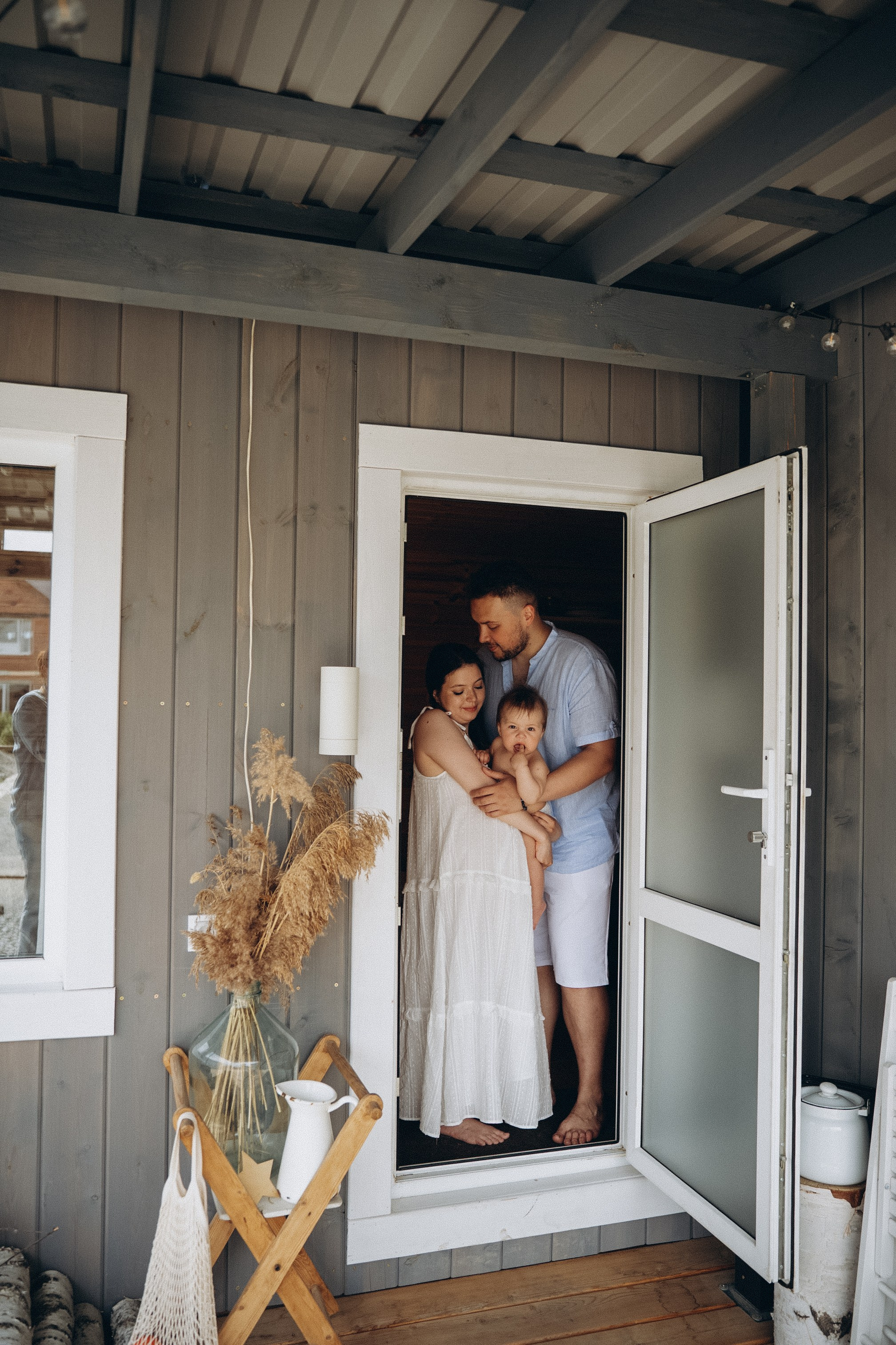 Семейная за городом на даче. Семейный свадебный фотограф Екатеринбург Первоуральск Шарнина Алёна