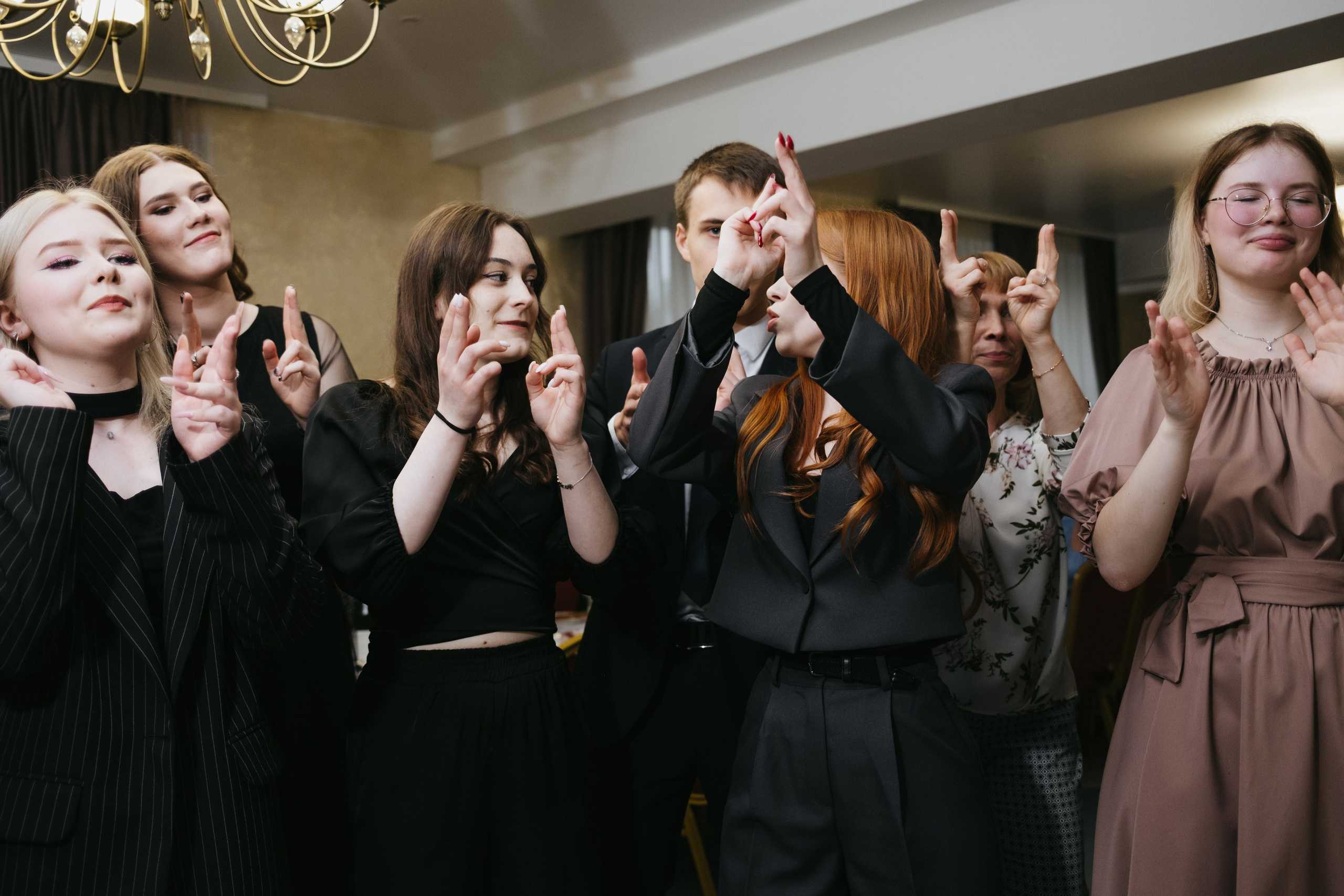 Выпускной 11 класс школы № 30. Свадебный и репортажной фотограф Денис Ожигин в Краснодаре и Краснодарском крае