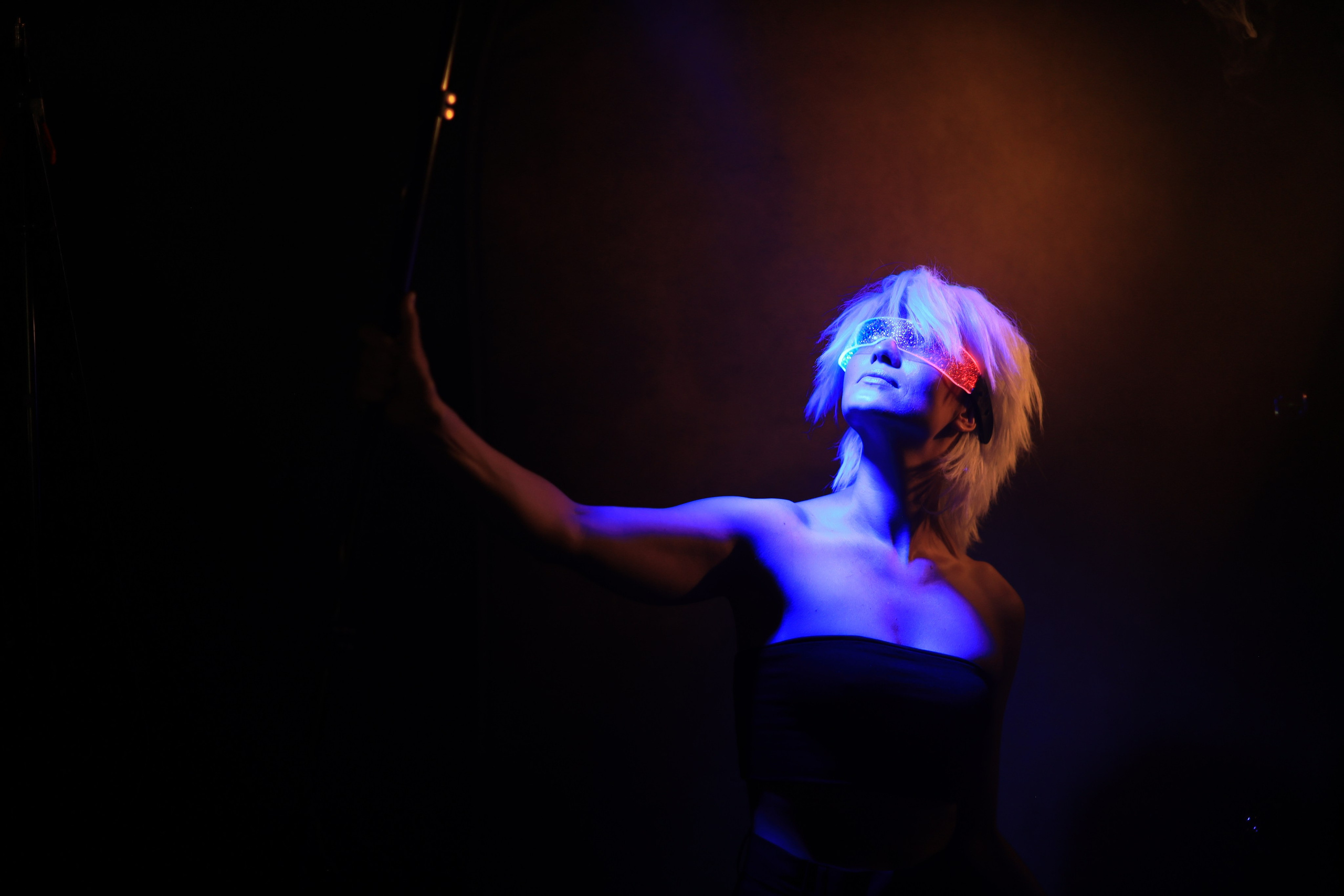 Неон и дым. Съемка в студии под ваш запрос, студийные съемки, фотографии архитектурных объектов — Александр Евстигнеев — фотограф Москва