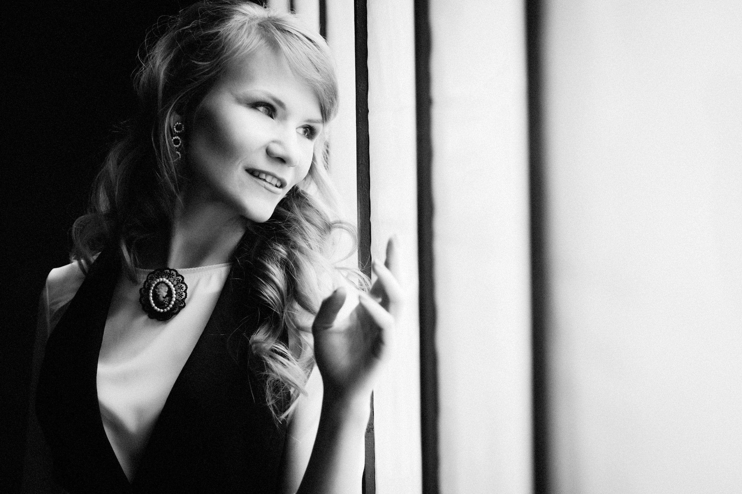 Съемка для двух сестер в студии. Фотографы в Москве Светлана Устинова и Сергей Грачев