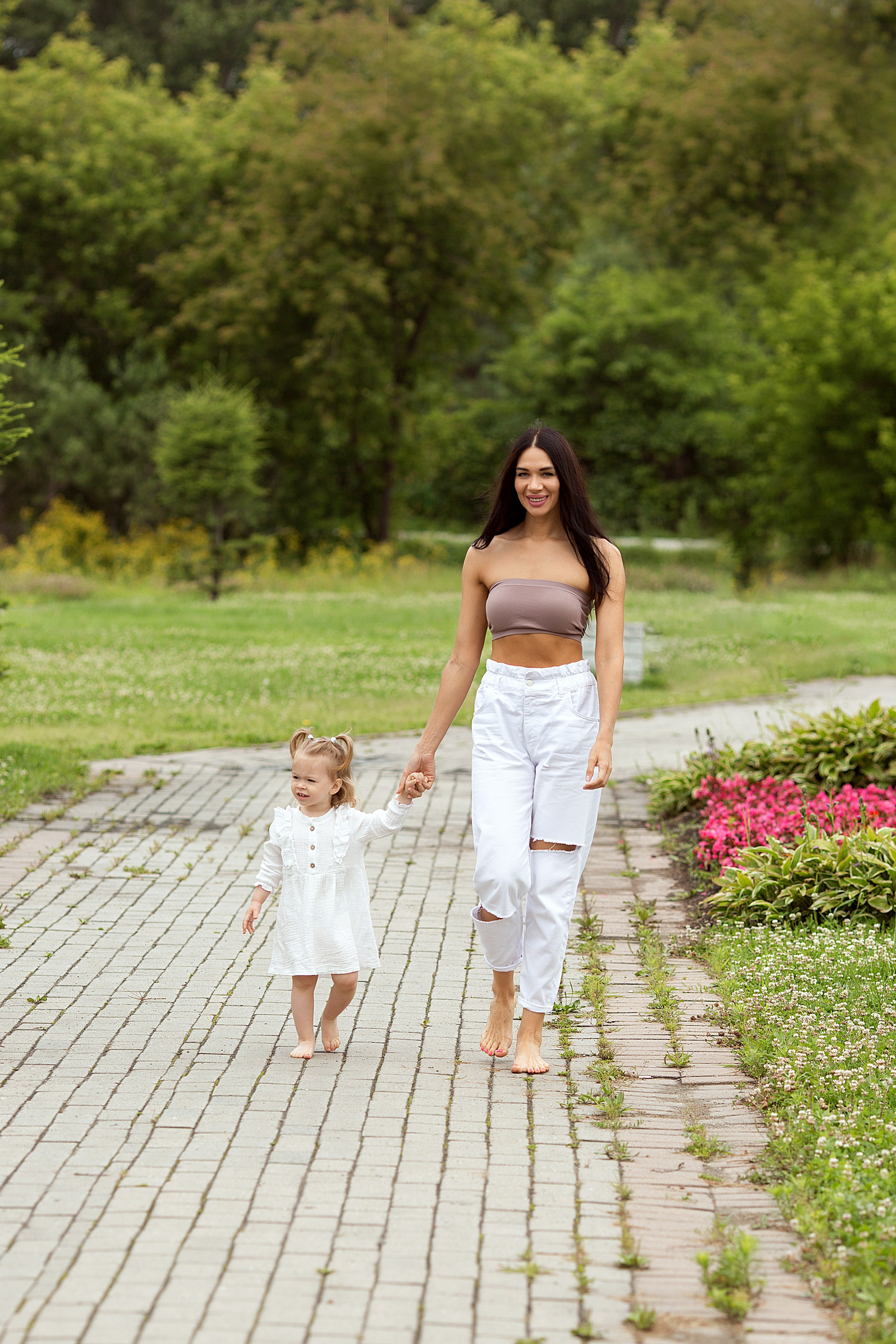 Летняя прогулка Тани и Ариши. Людмила Далидович топовый семейный фотограф Находка/Владивосток