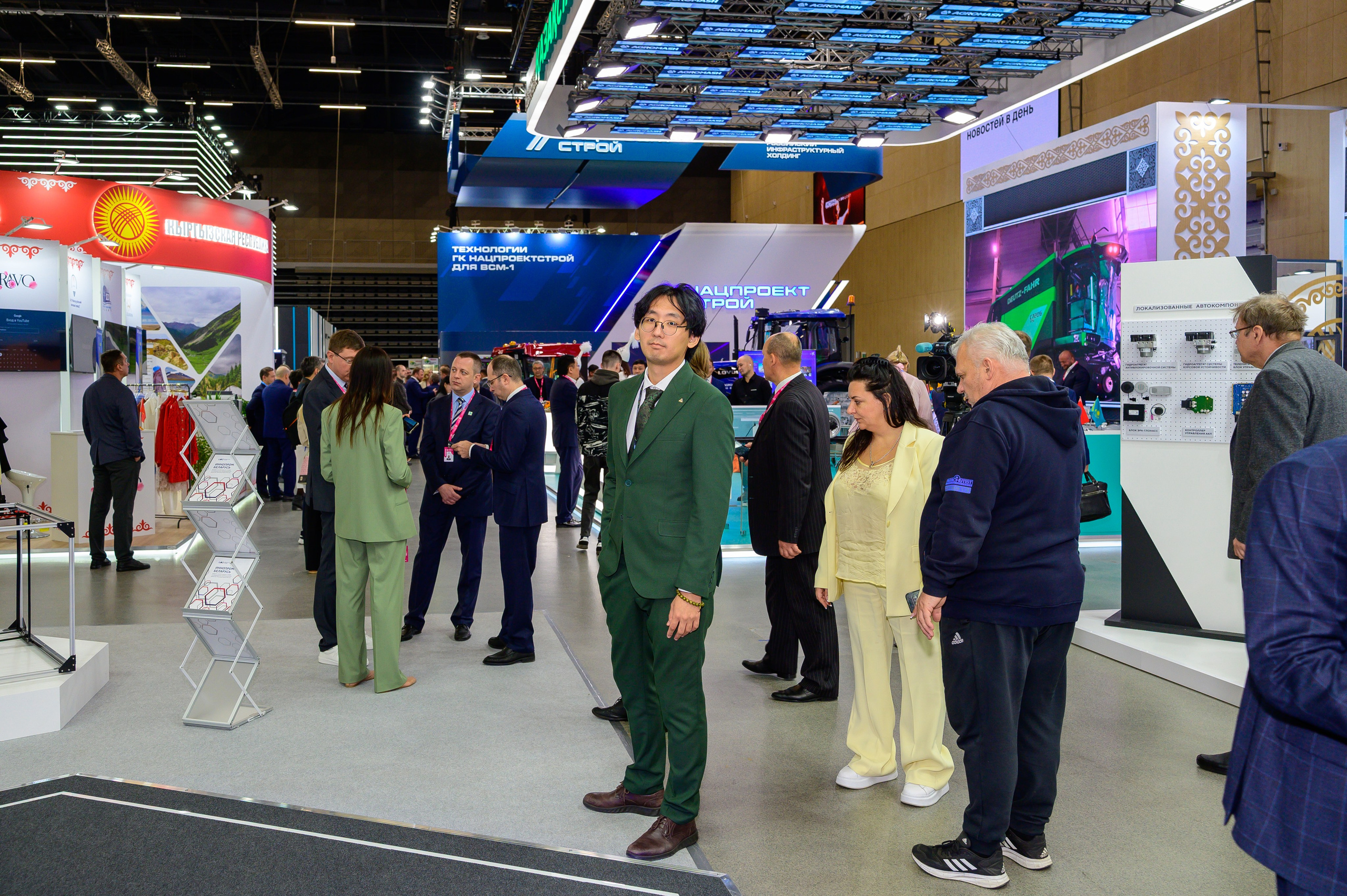 BigindustrialweekBelarus. Фотоуслуги, услуги фотографа, фотографирование важных событий