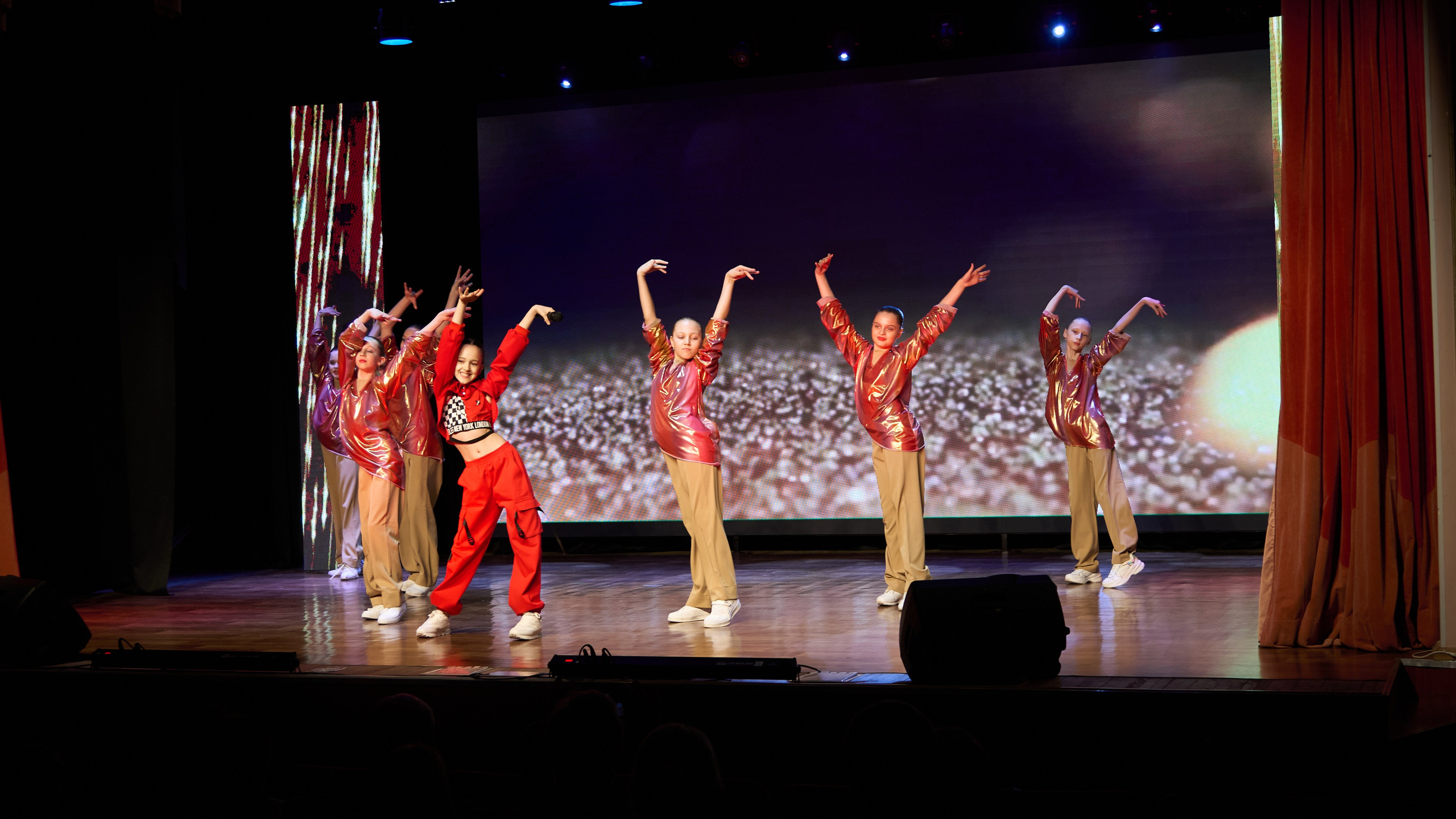 Концерт учащихся ДШИ № 18 «Мы делаем выбор сами». [fXph] Фотограф Масликов Илья. Съёмка мероприятий в Ленинске-Кузнецком