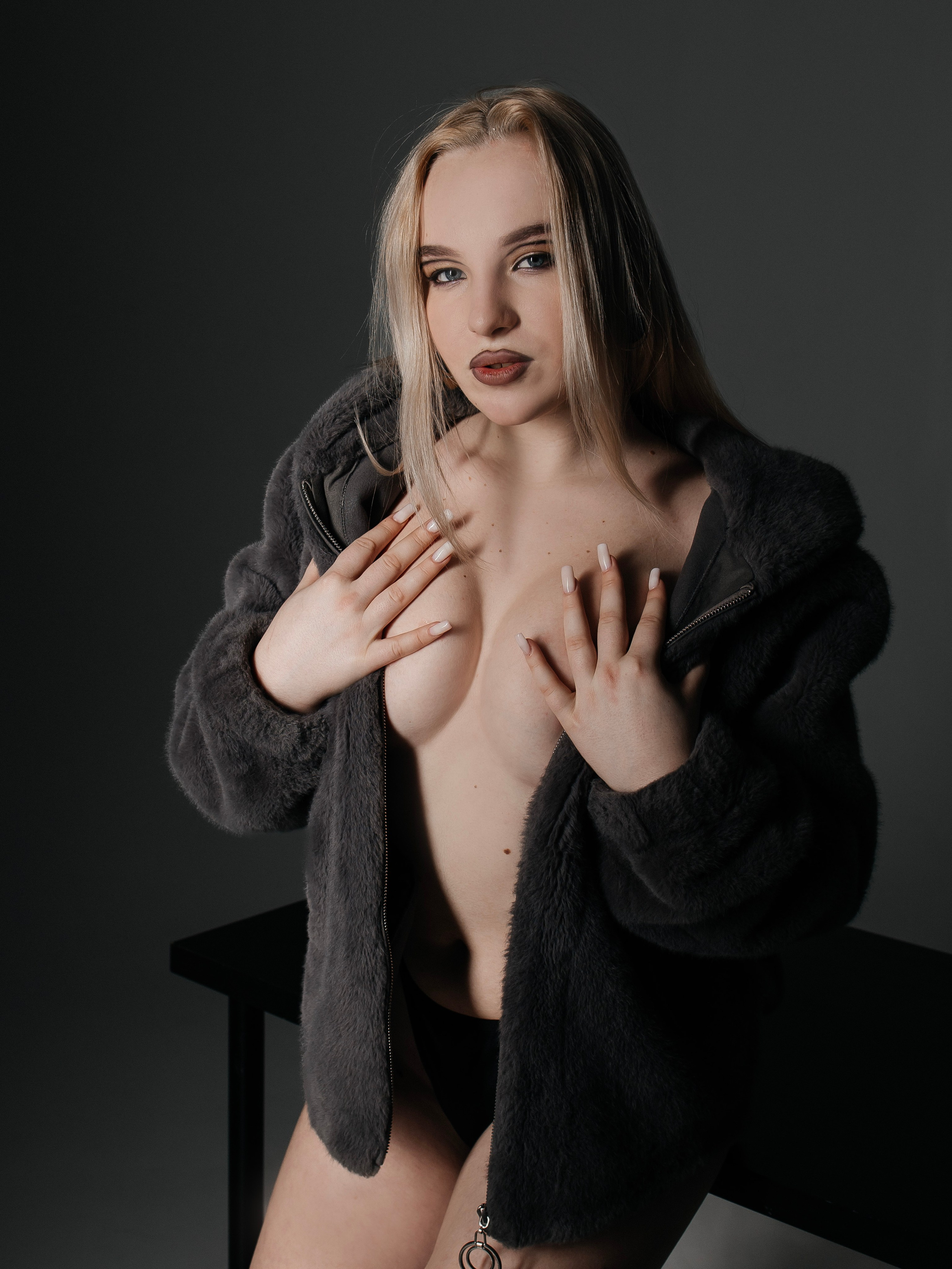 Кира. Главная