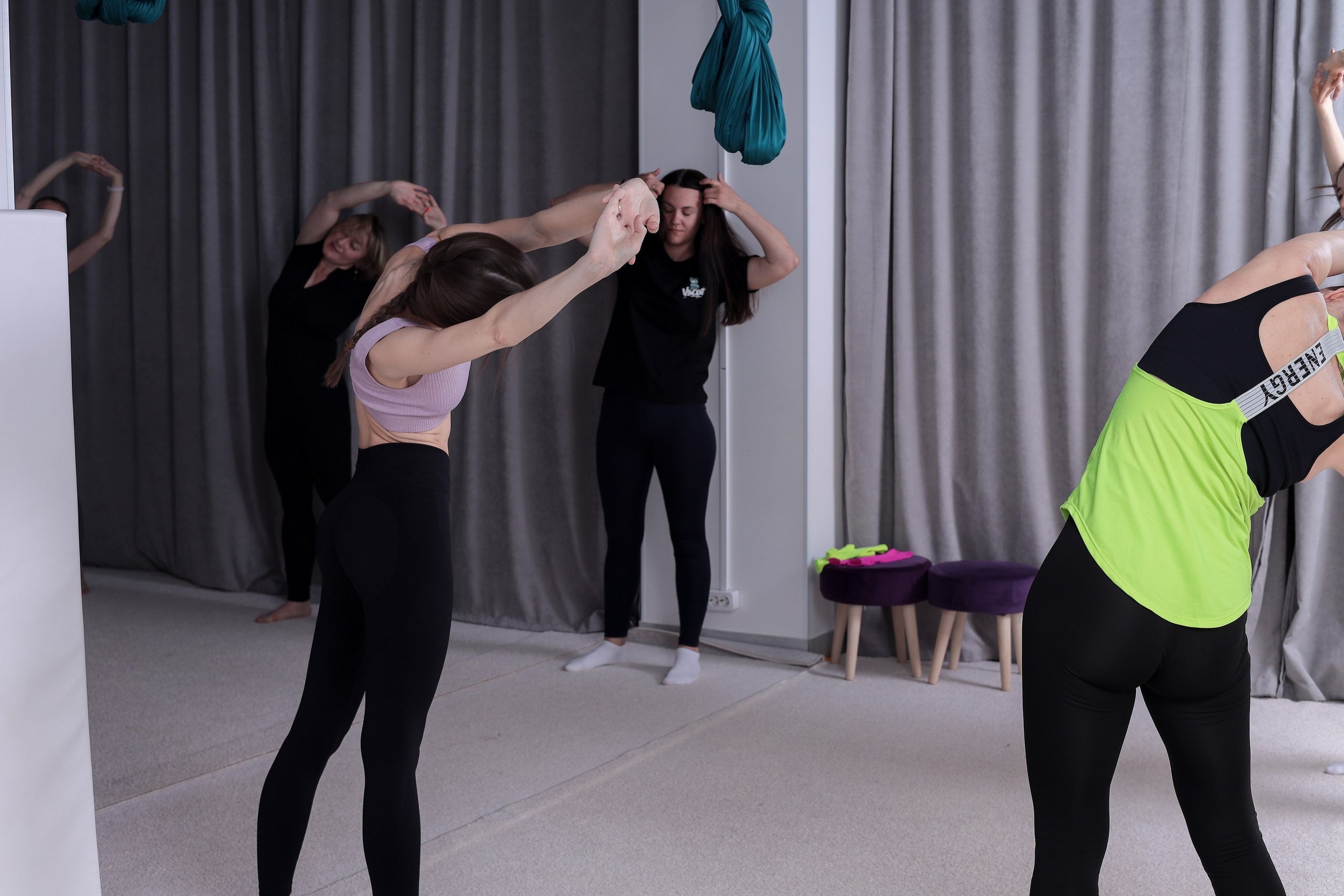 Арт-терапия + аэройога. Фотограф Надршина Лилия