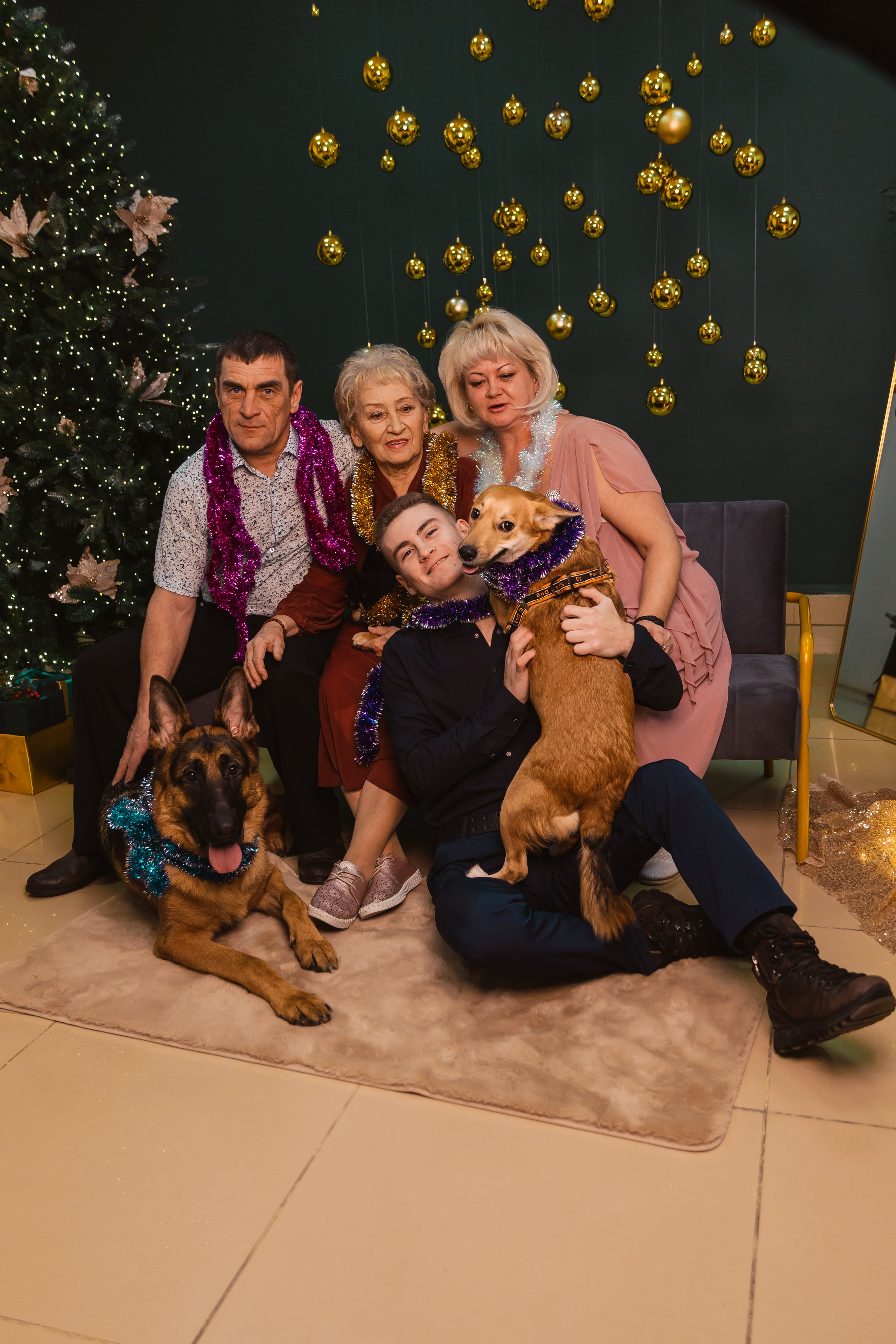 Семейный портрет. Новый год. Фотограф во Владивостоке. Юрганова Анна