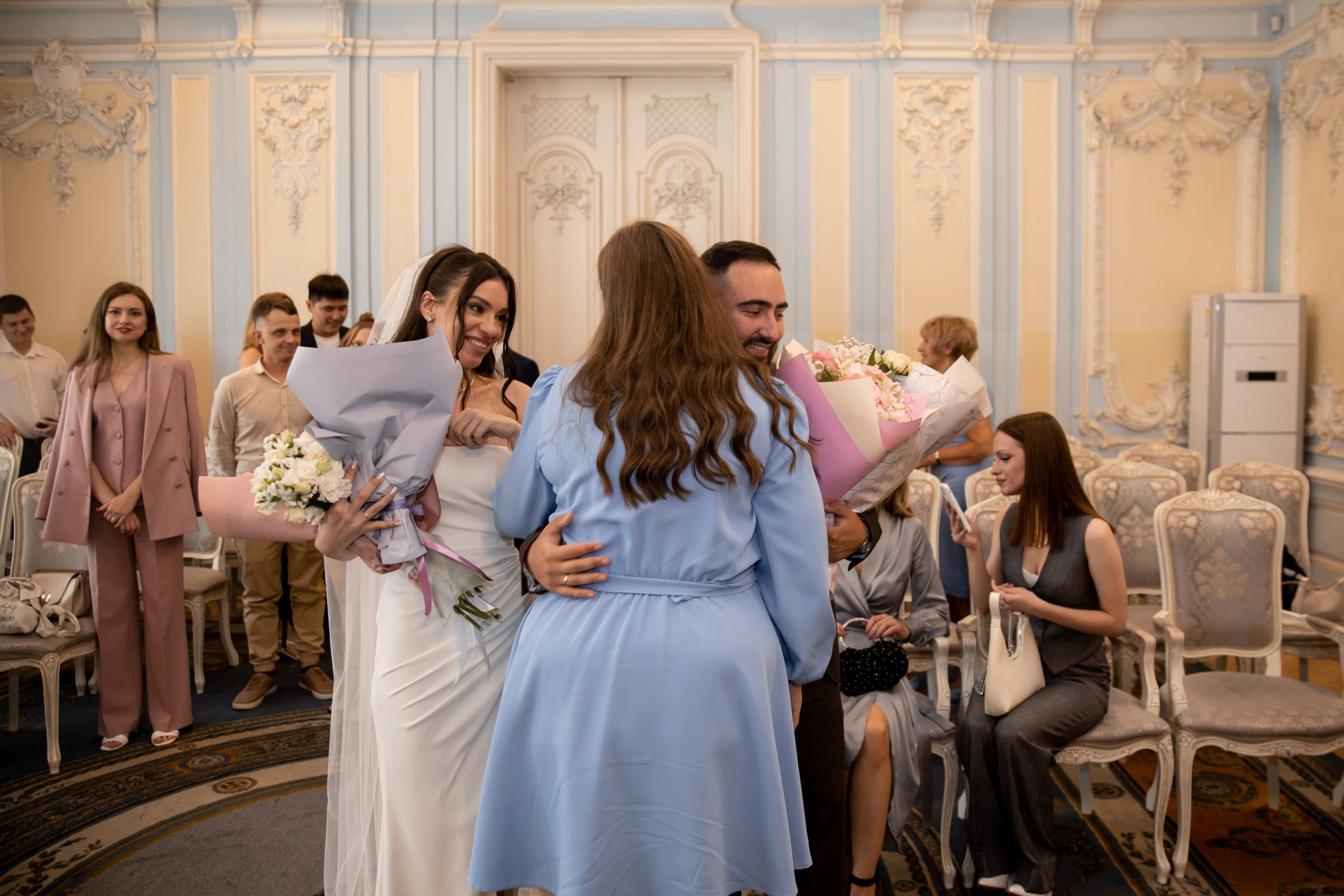 Анна и Александр / Прогулка + ЗАГС. Свадебный и семейный фотограф в Москве Диана Левченко