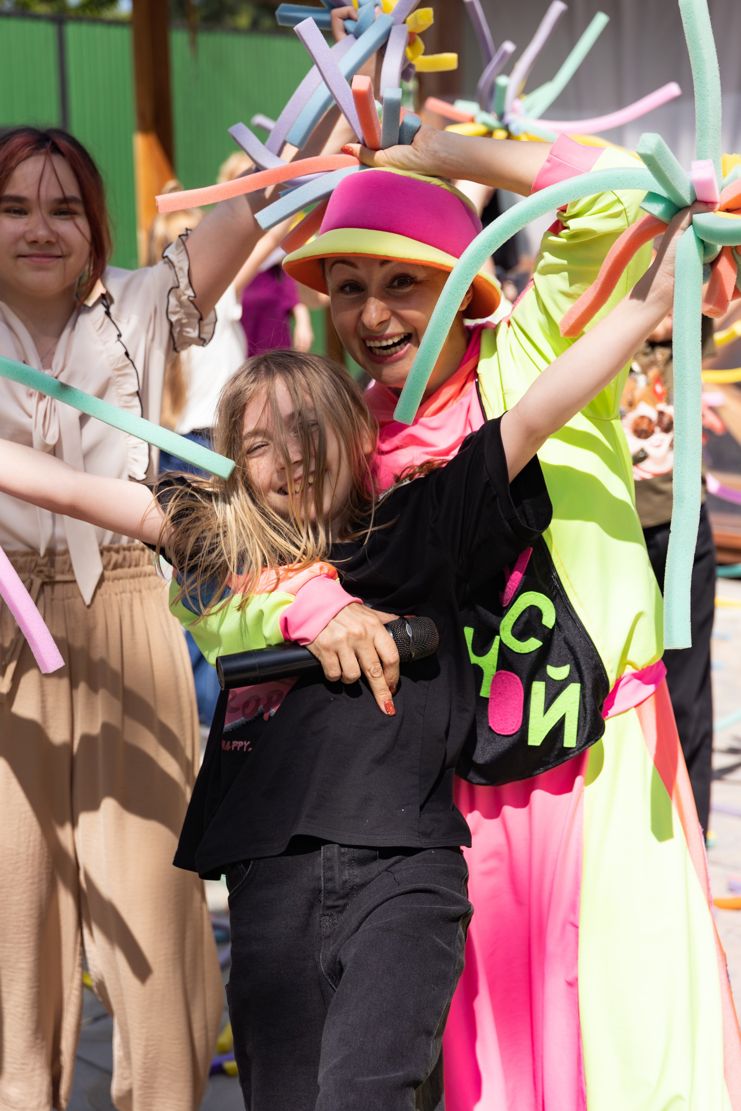 Выпускной 4 класса на территории кафе Веранда. Выпускные альбомы во Владивостоке