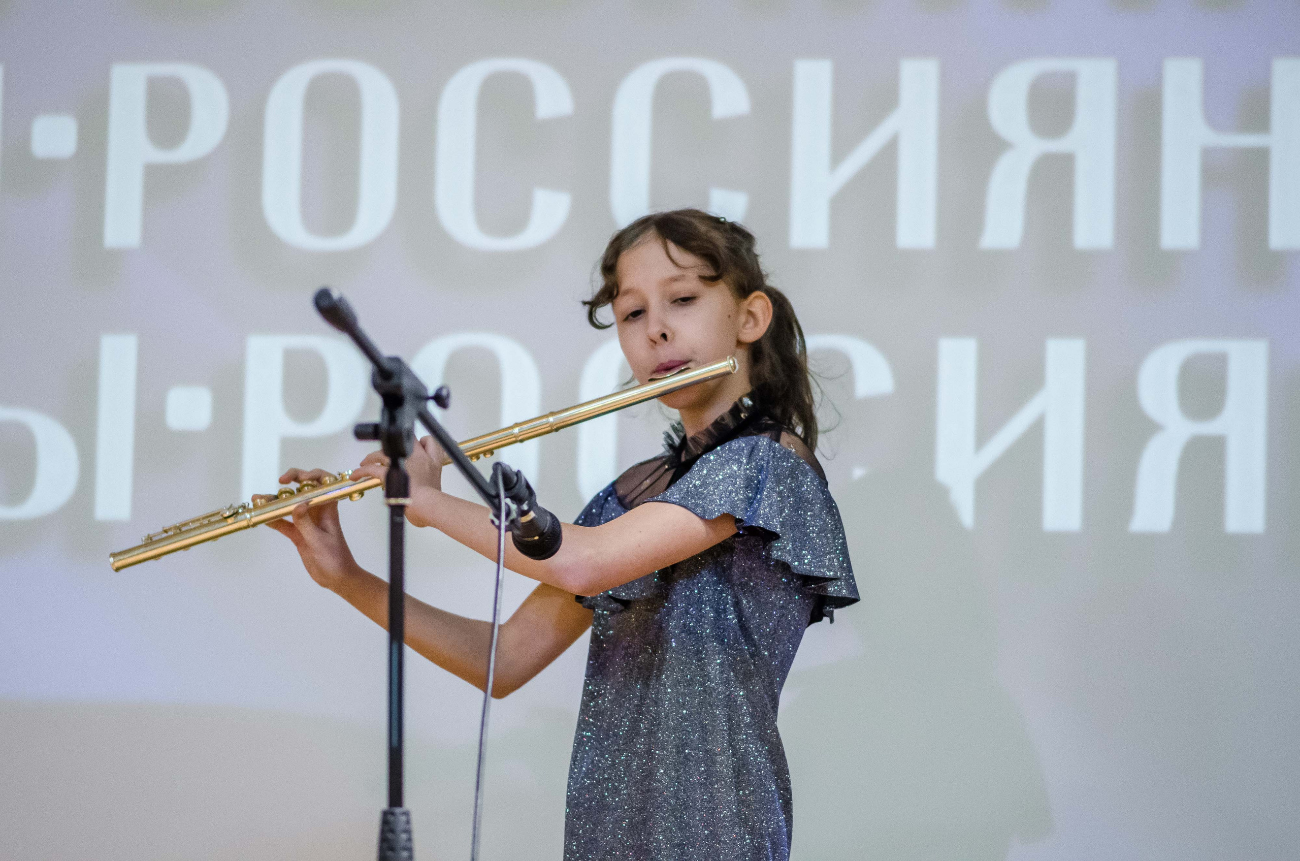 «Я-россиянин, ты — россиянин, мы — россияне!». Свадебный фотограф на Урале Виктор Соколов