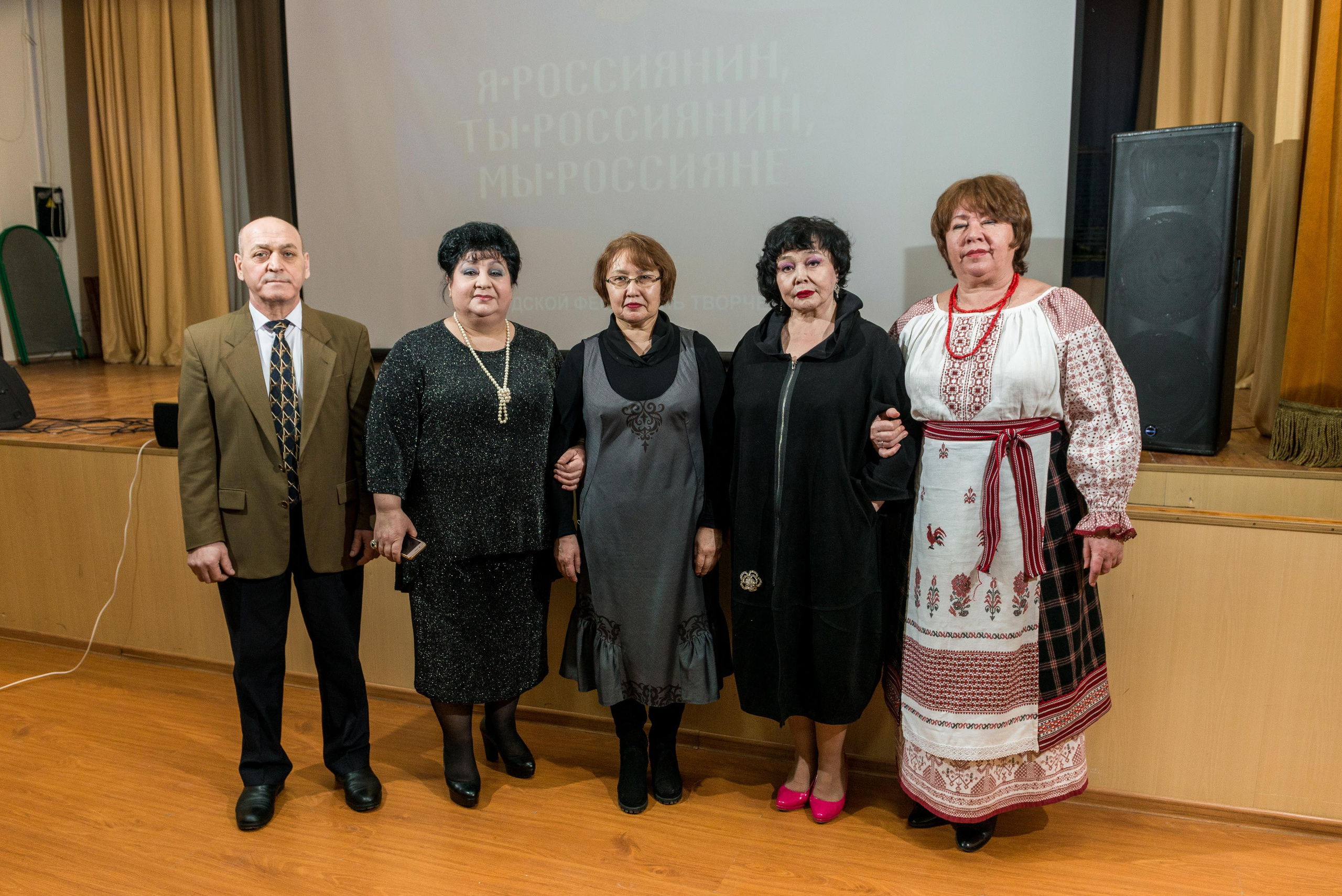 «Я-россиянин, ты — россиянин, мы — россияне!». Свадебный фотограф на Урале Виктор Соколов