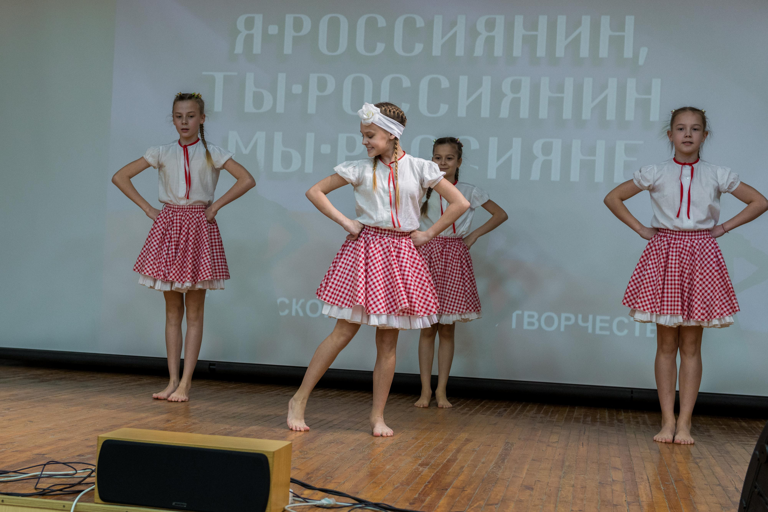 «Я-россиянин, ты — россиянин, мы — россияне!». Свадебный фотограф на Урале Виктор Соколов