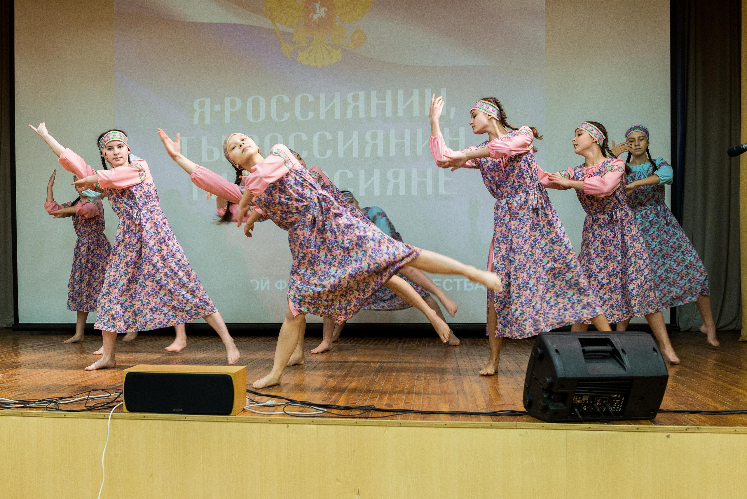 «Я-россиянин, ты — россиянин, мы — россияне!». Свадебный фотограф на Урале Виктор Соколов