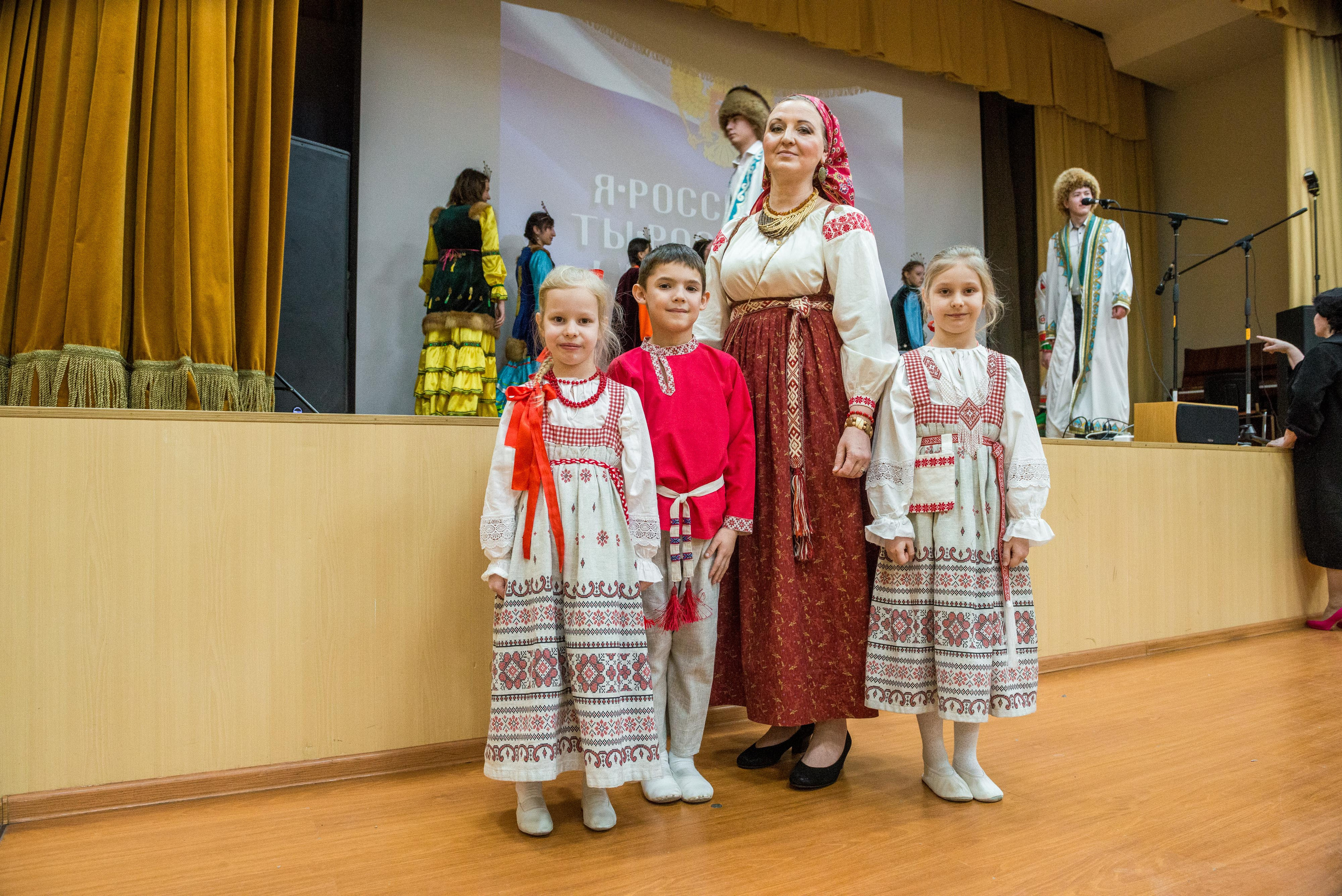 «Я-россиянин, ты — россиянин, мы — россияне!». Свадебный фотограф на Урале Виктор Соколов