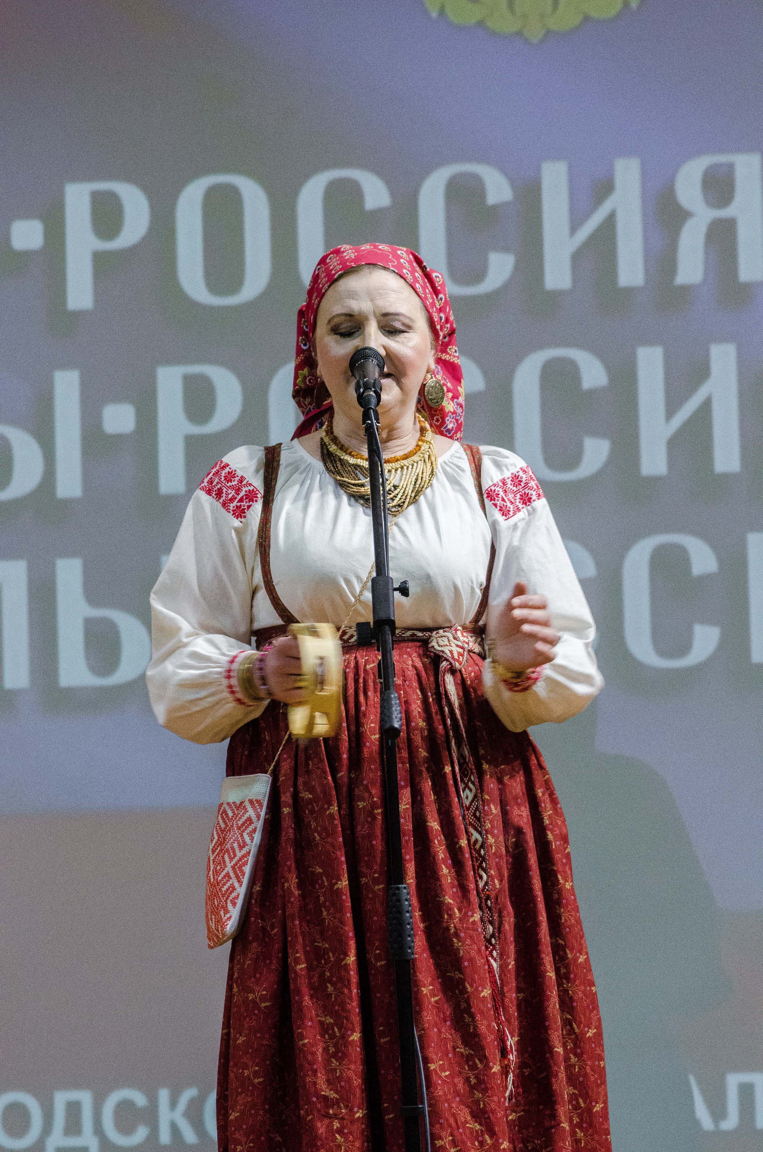 «Я-россиянин, ты — россиянин, мы — россияне!». Свадебный фотограф на Урале Виктор Соколов