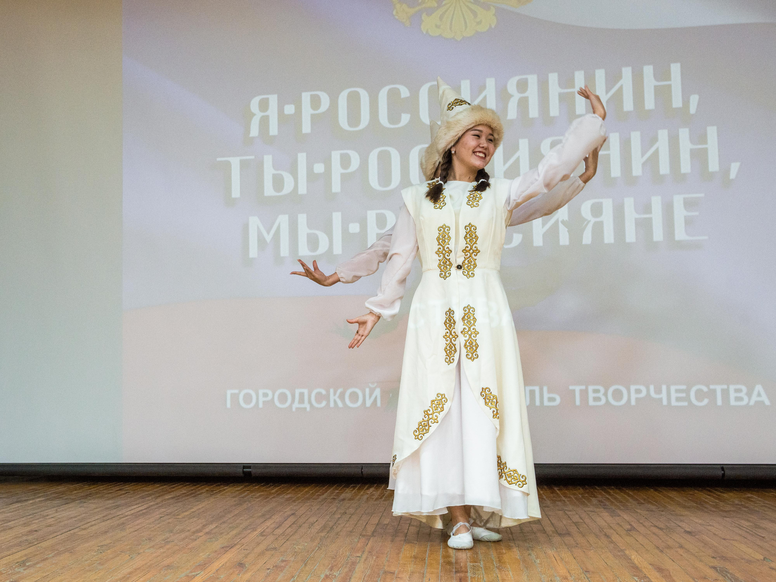 «Я-россиянин, ты — россиянин, мы — россияне!». Свадебный фотограф на Урале Виктор Соколов