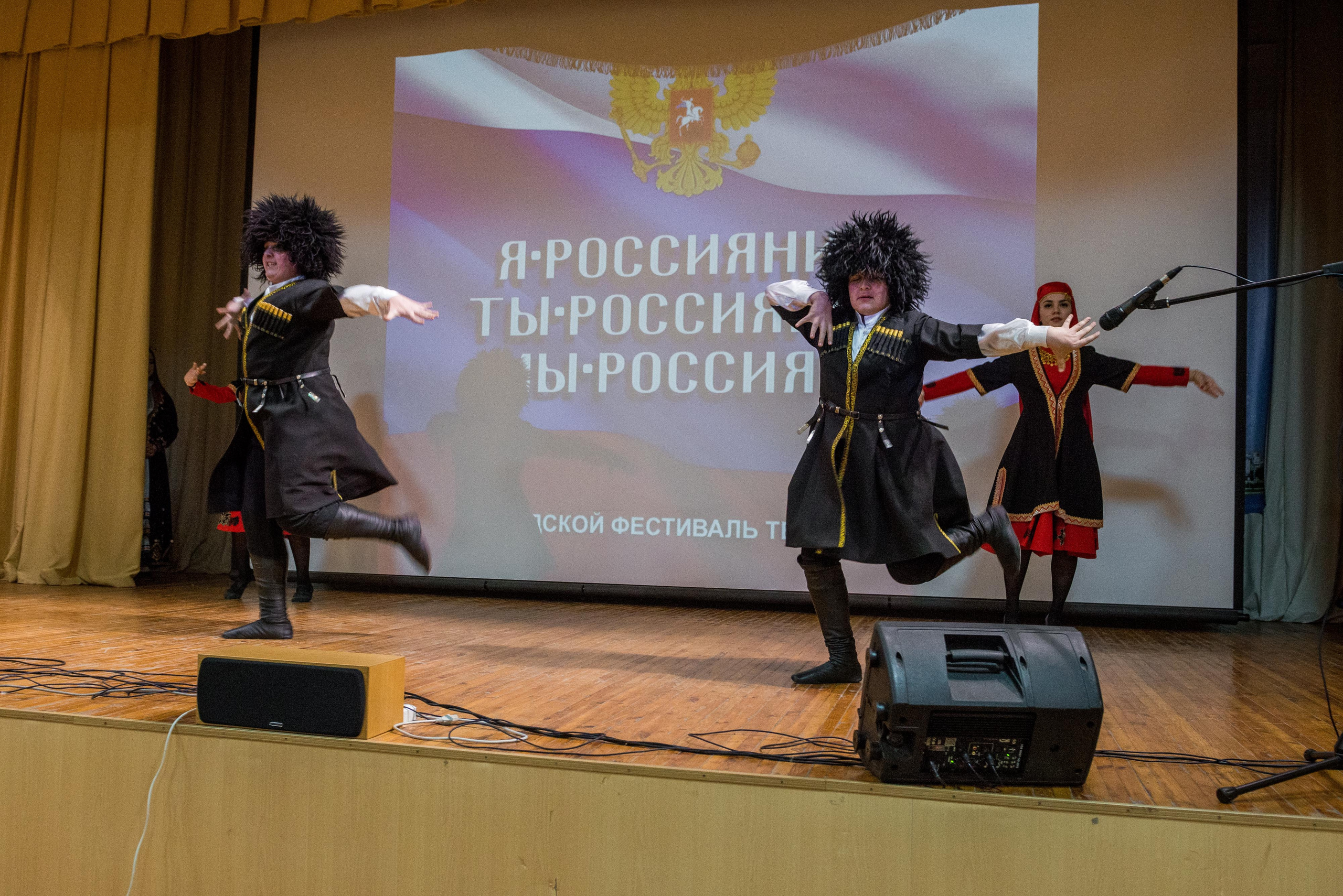 «Я-россиянин, ты — россиянин, мы — россияне!». Свадебный фотограф на Урале Виктор Соколов