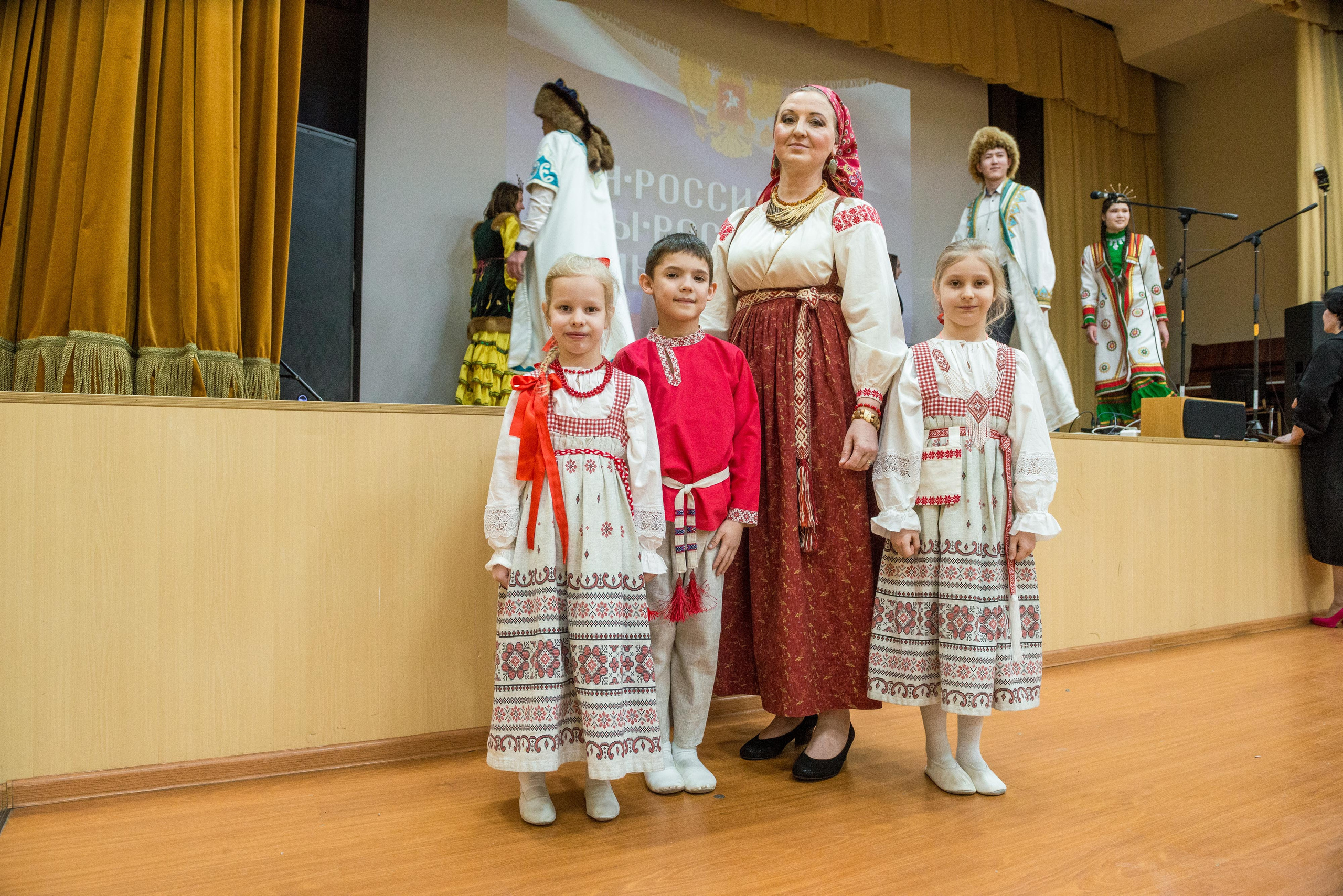 «Я-россиянин, ты — россиянин, мы — россияне!». Свадебный фотограф на Урале Виктор Соколов