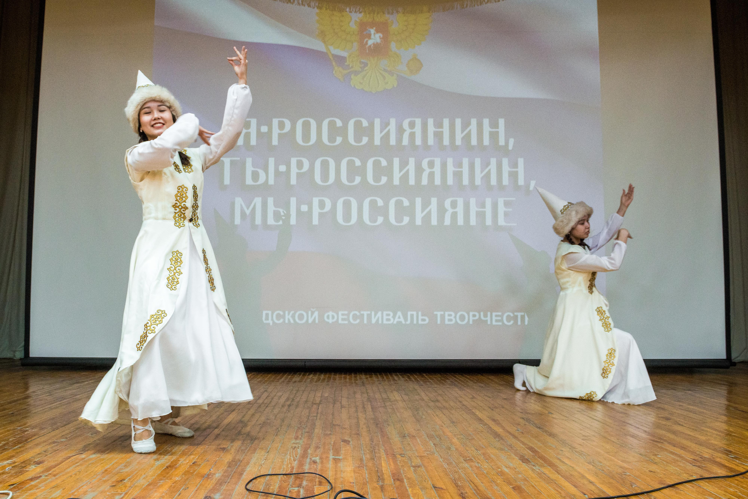 «Я-россиянин, ты — россиянин, мы — россияне!». Свадебный фотограф на Урале Виктор Соколов