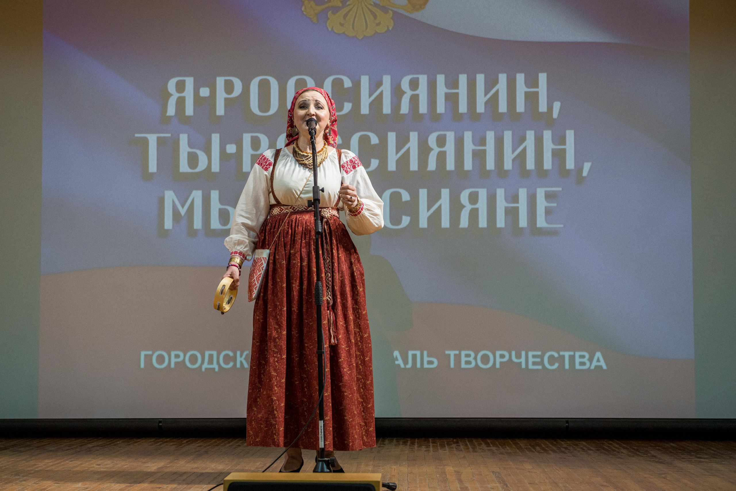 «Я-россиянин, ты — россиянин, мы — россияне!». Свадебный фотограф на Урале Виктор Соколов