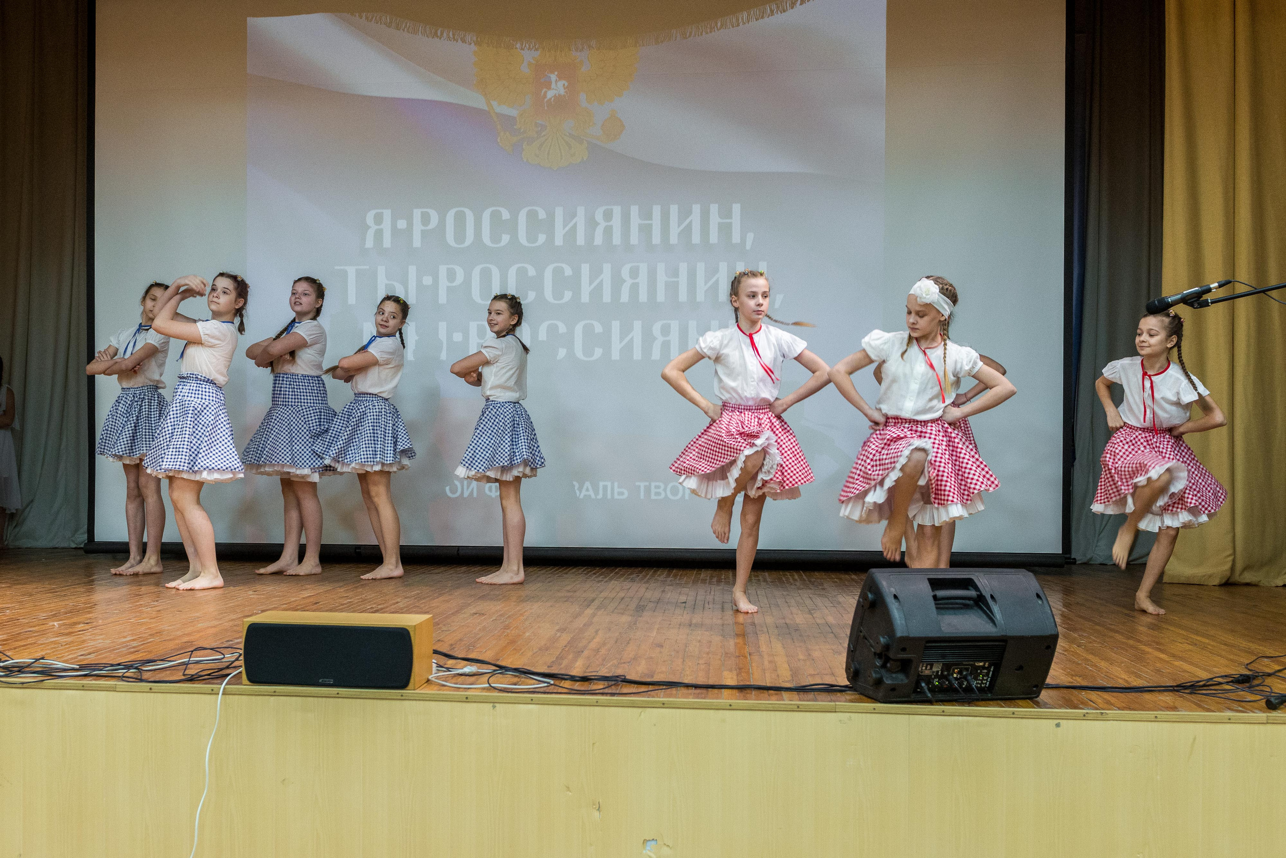 «Я-россиянин, ты — россиянин, мы — россияне!». Свадебный фотограф на Урале Виктор Соколов