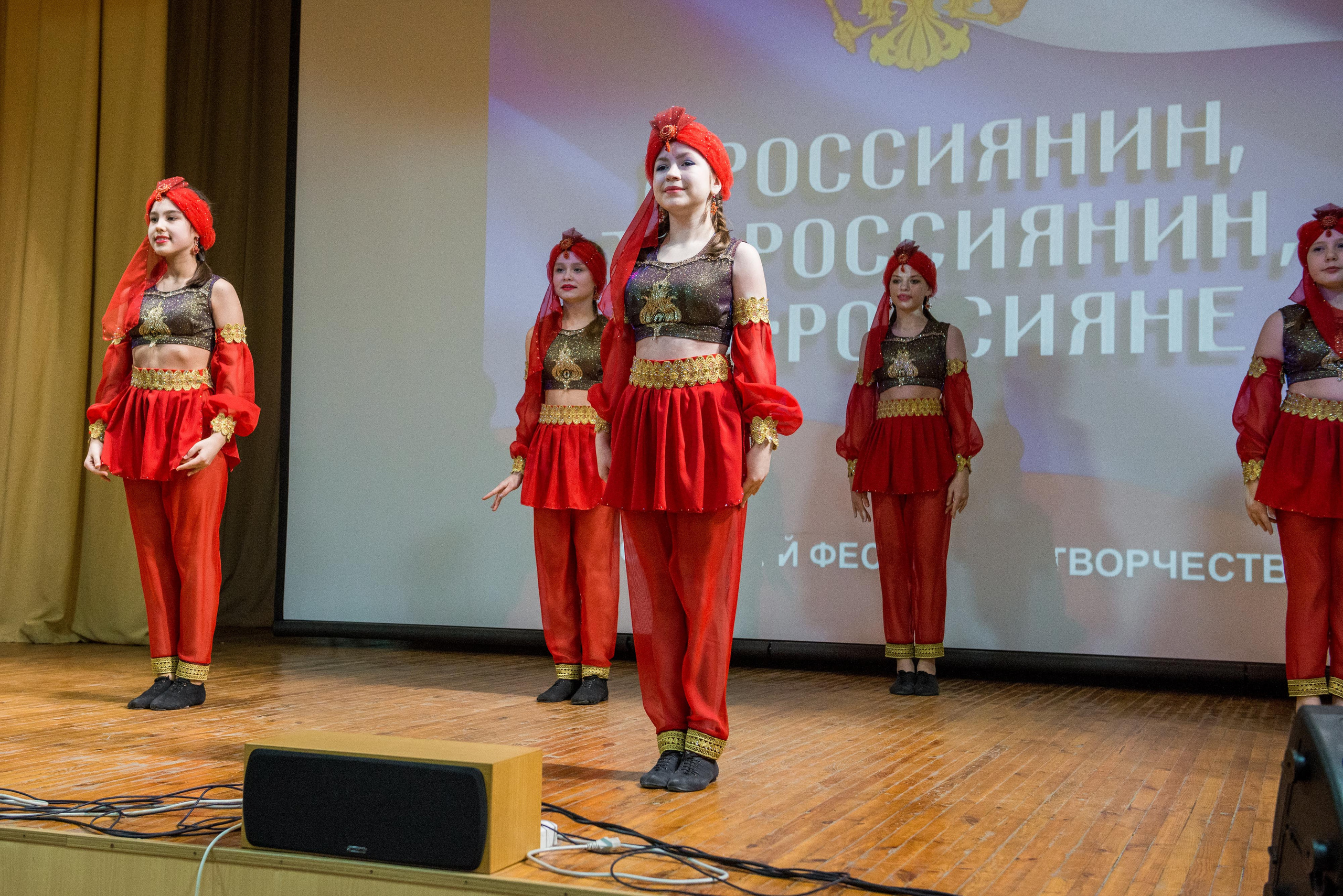 «Я-россиянин, ты — россиянин, мы — россияне!». Свадебный фотограф на Урале Виктор Соколов