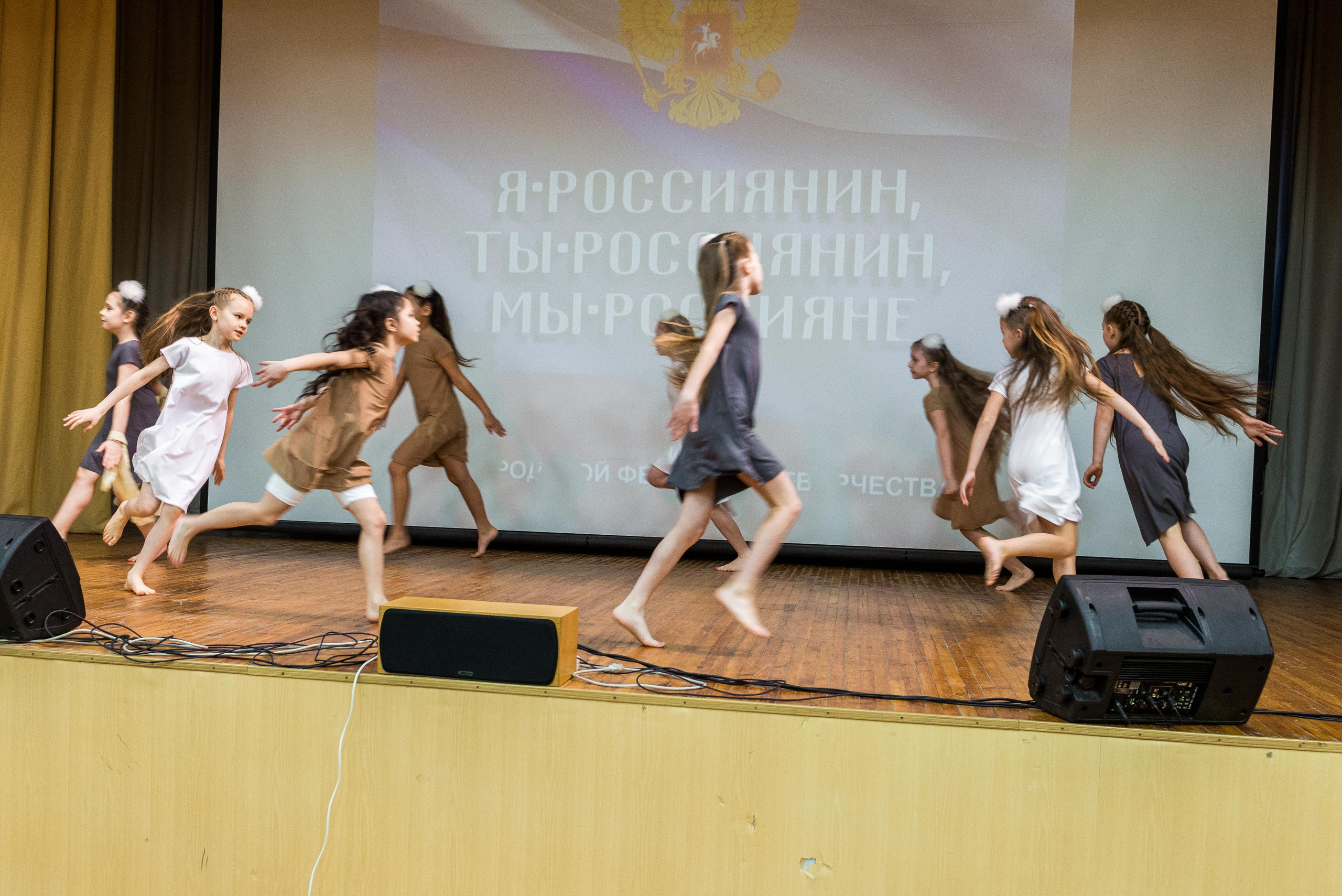 «Я-россиянин, ты — россиянин, мы — россияне!». Свадебный фотограф на Урале Виктор Соколов