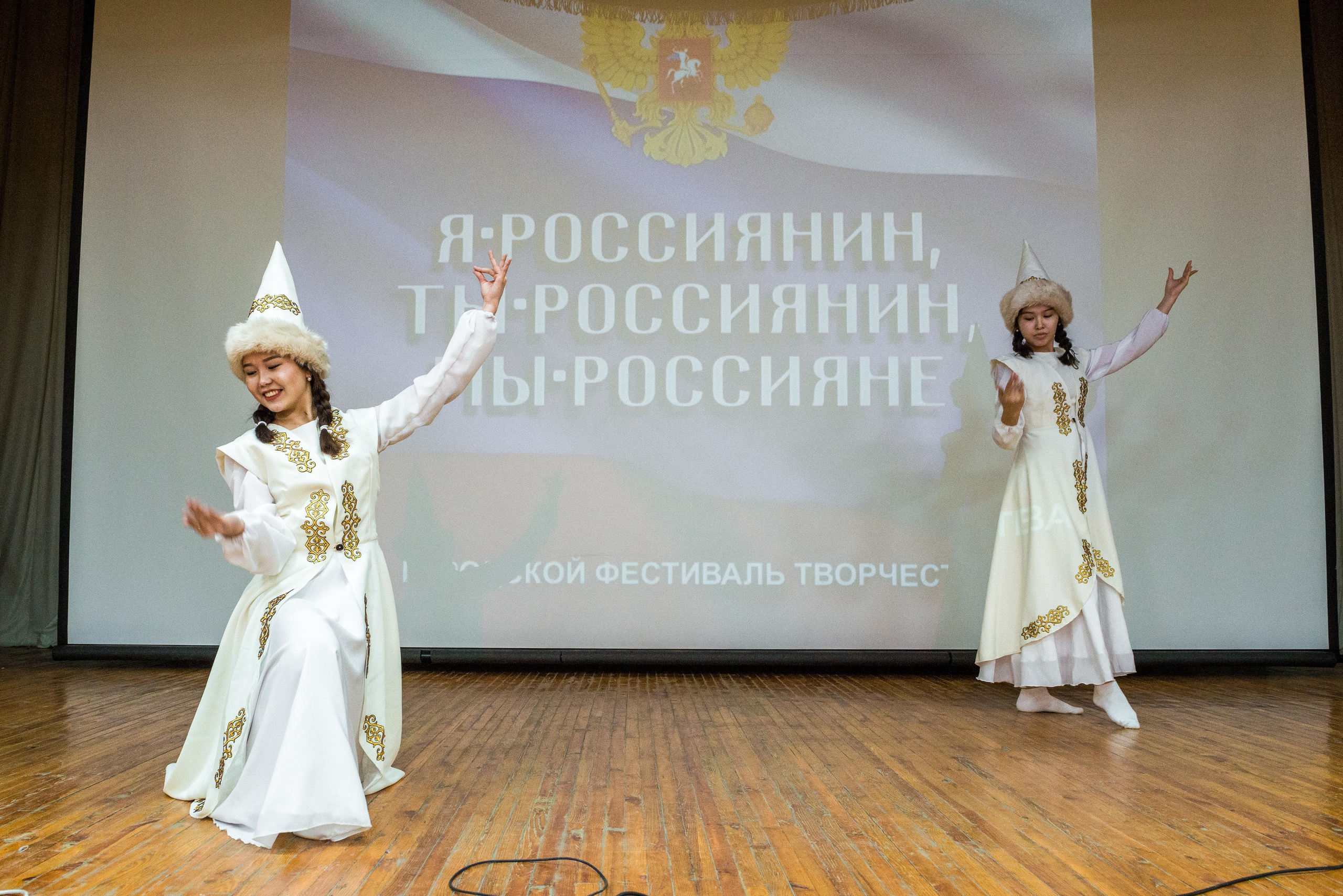 «Я-россиянин, ты — россиянин, мы — россияне!». Свадебный фотограф на Урале Виктор Соколов