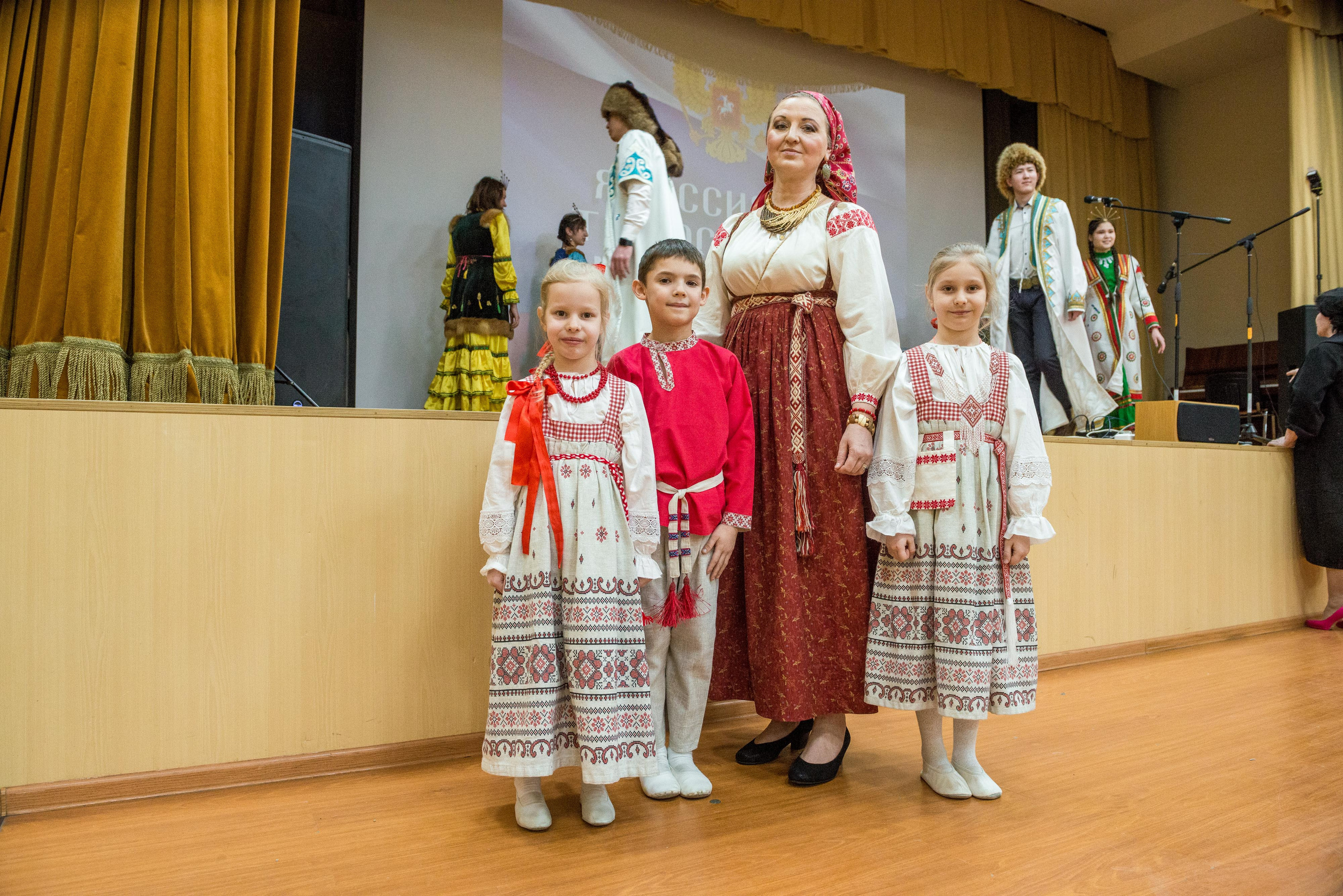 «Я-россиянин, ты — россиянин, мы — россияне!». Свадебный фотограф на Урале Виктор Соколов