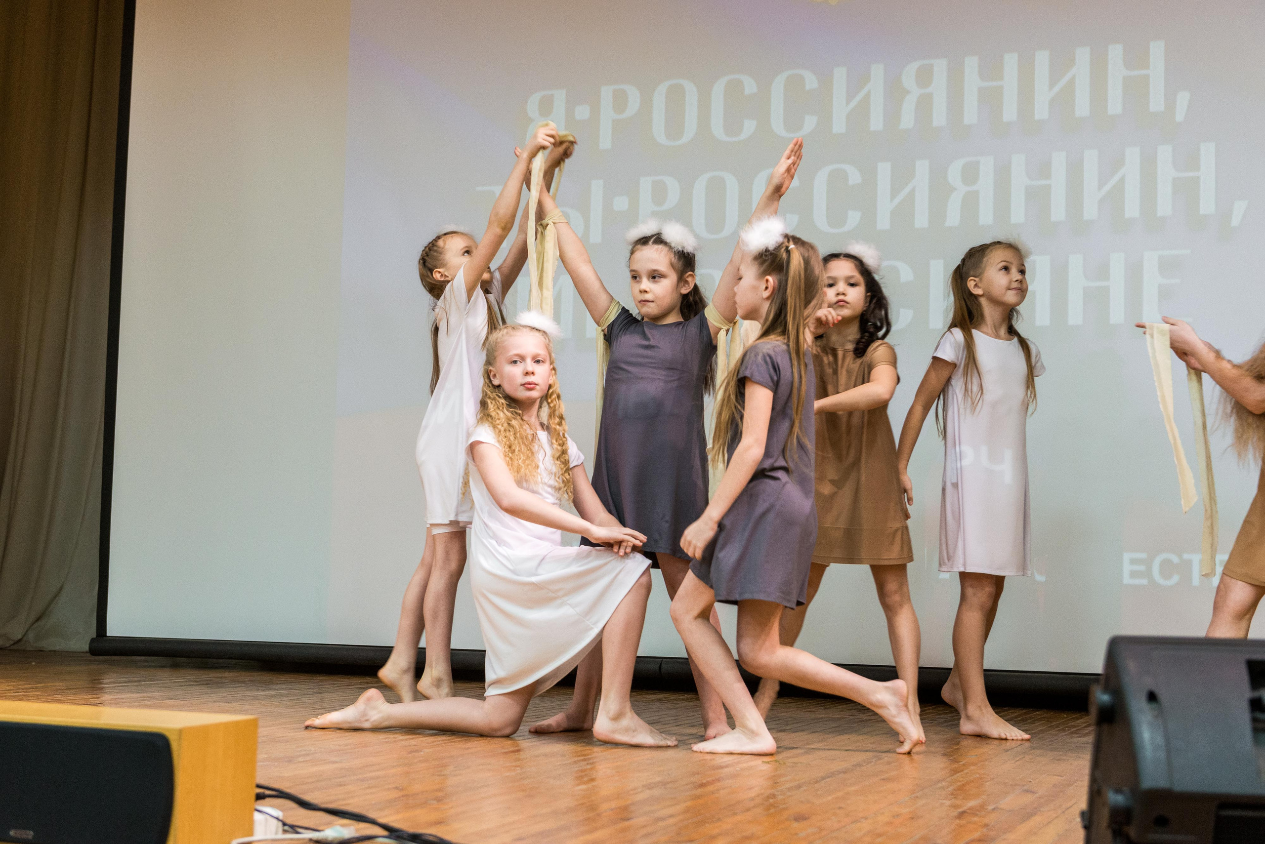 «Я-россиянин, ты — россиянин, мы — россияне!». Свадебный фотограф на Урале Виктор Соколов