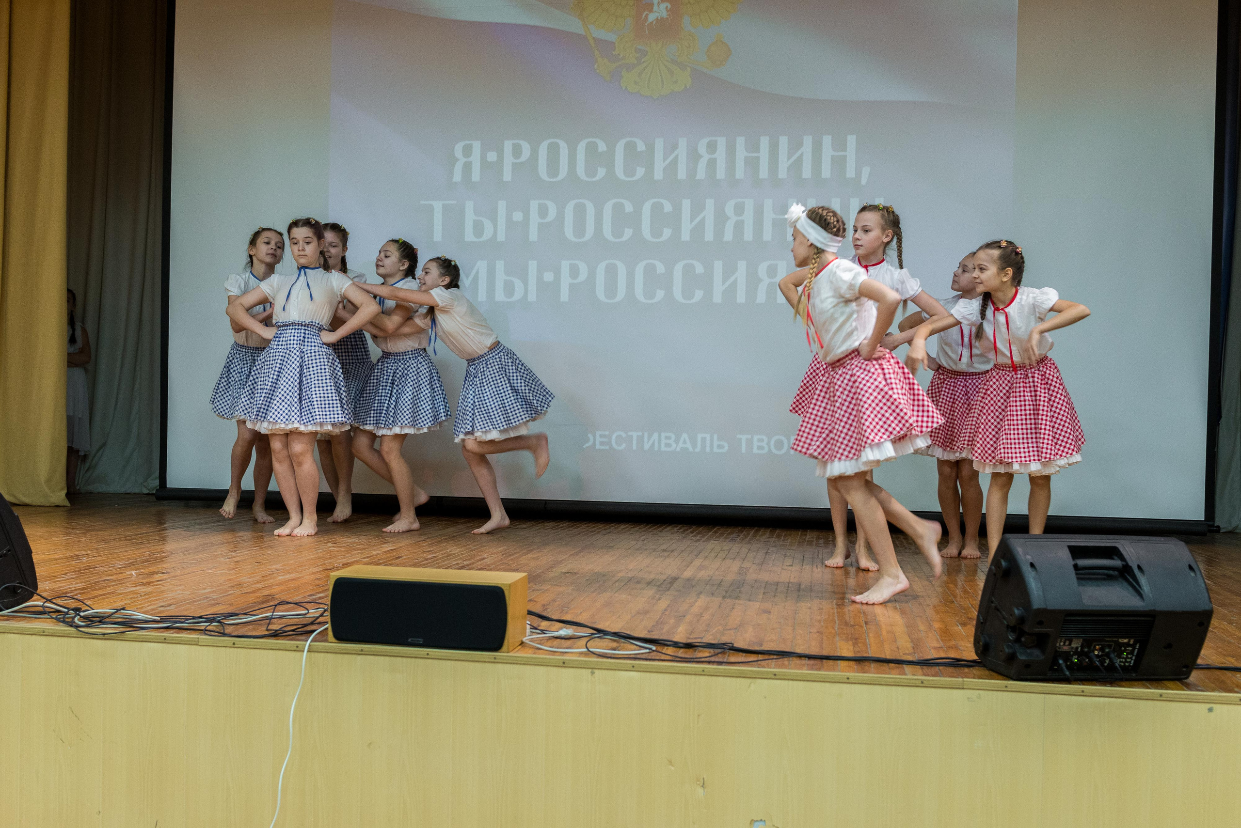 «Я-россиянин, ты — россиянин, мы — россияне!». Свадебный фотограф на Урале Виктор Соколов