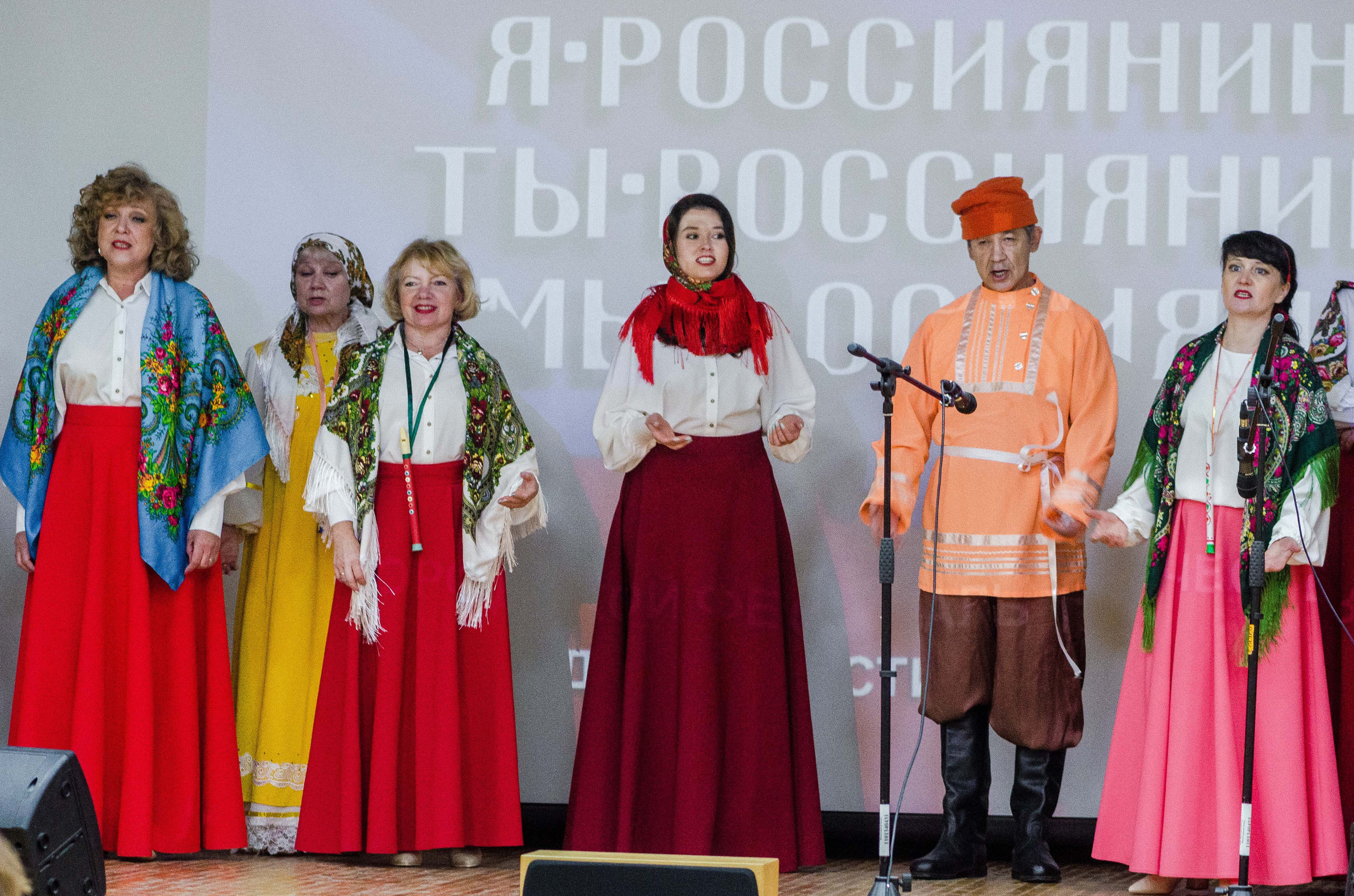 «Я-россиянин, ты — россиянин, мы — россияне!». Свадебный фотограф на Урале Виктор Соколов